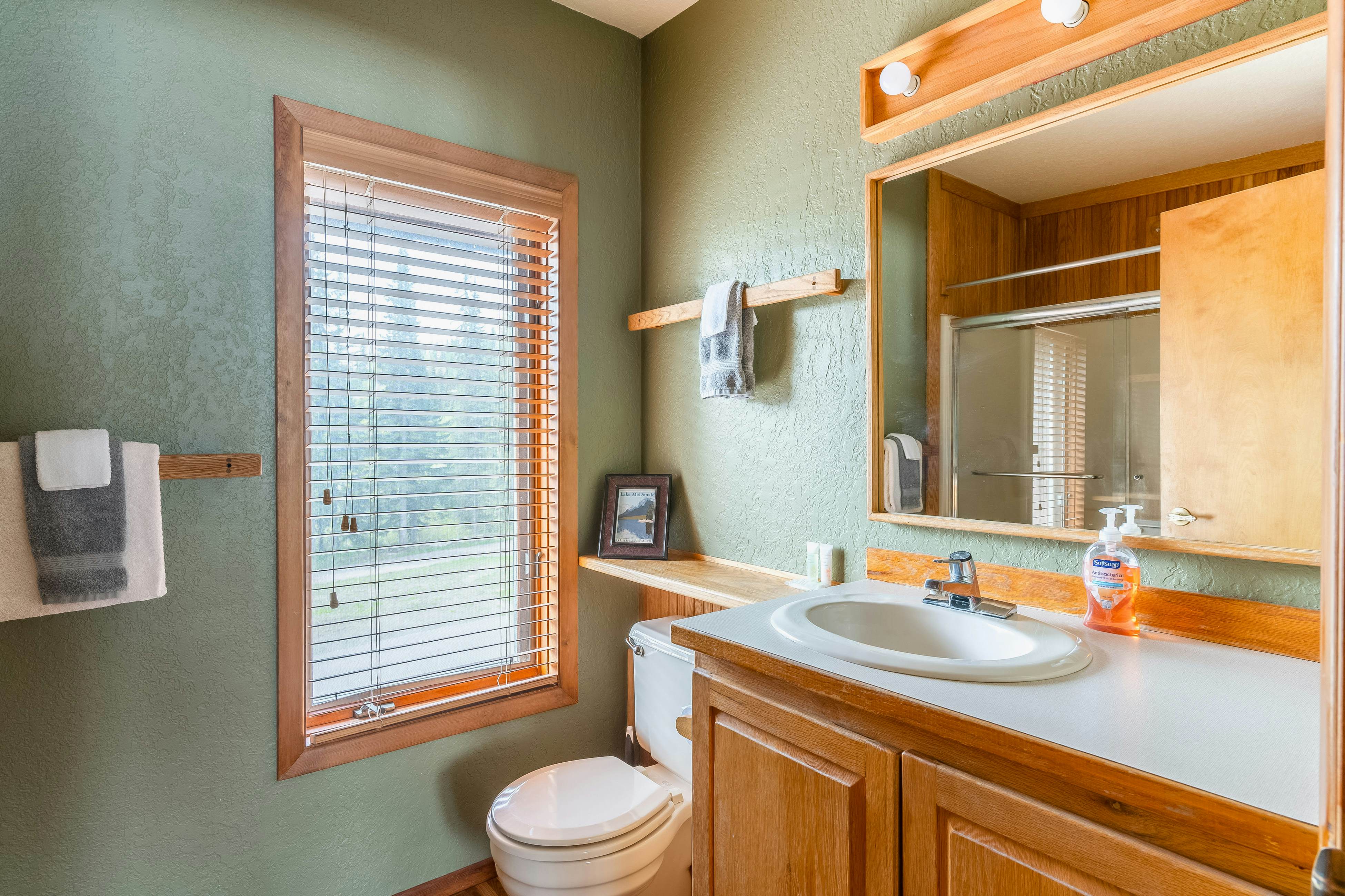 Big Mountain Getaway with Trail/Slope Access