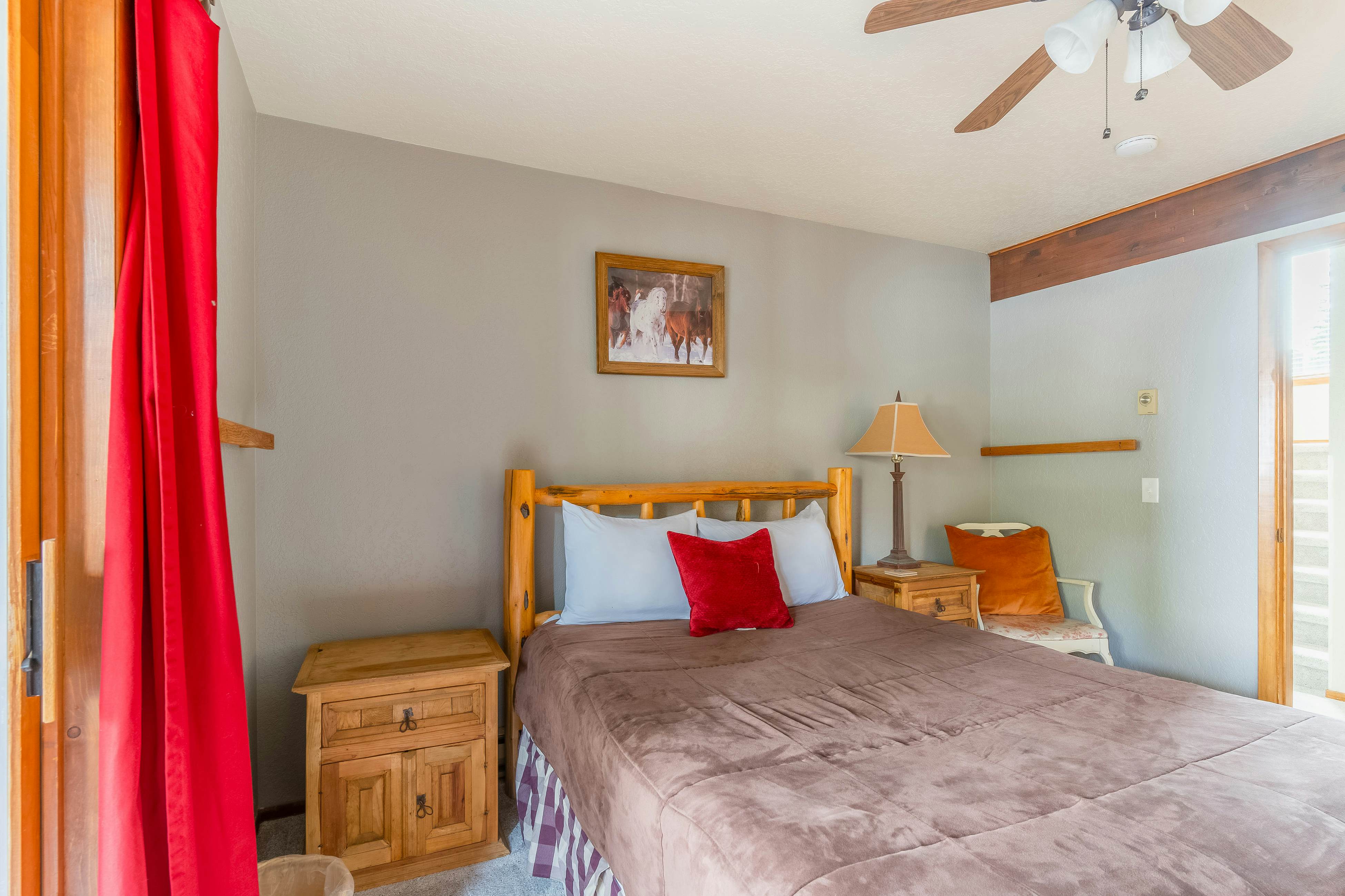 Big Mountain Getaway with Trail/Slope Access