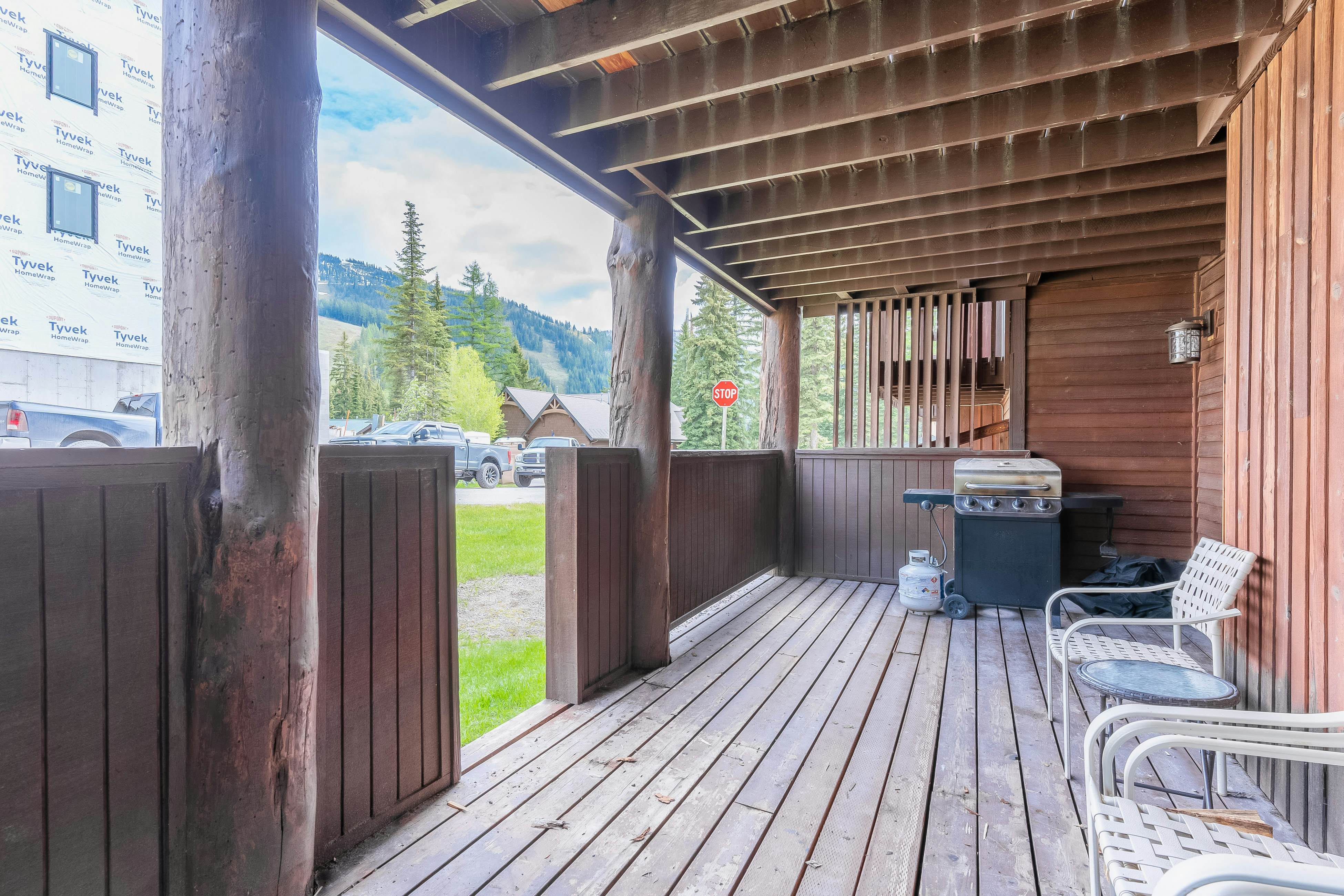 Big Mountain Getaway with Trail/Slope Access