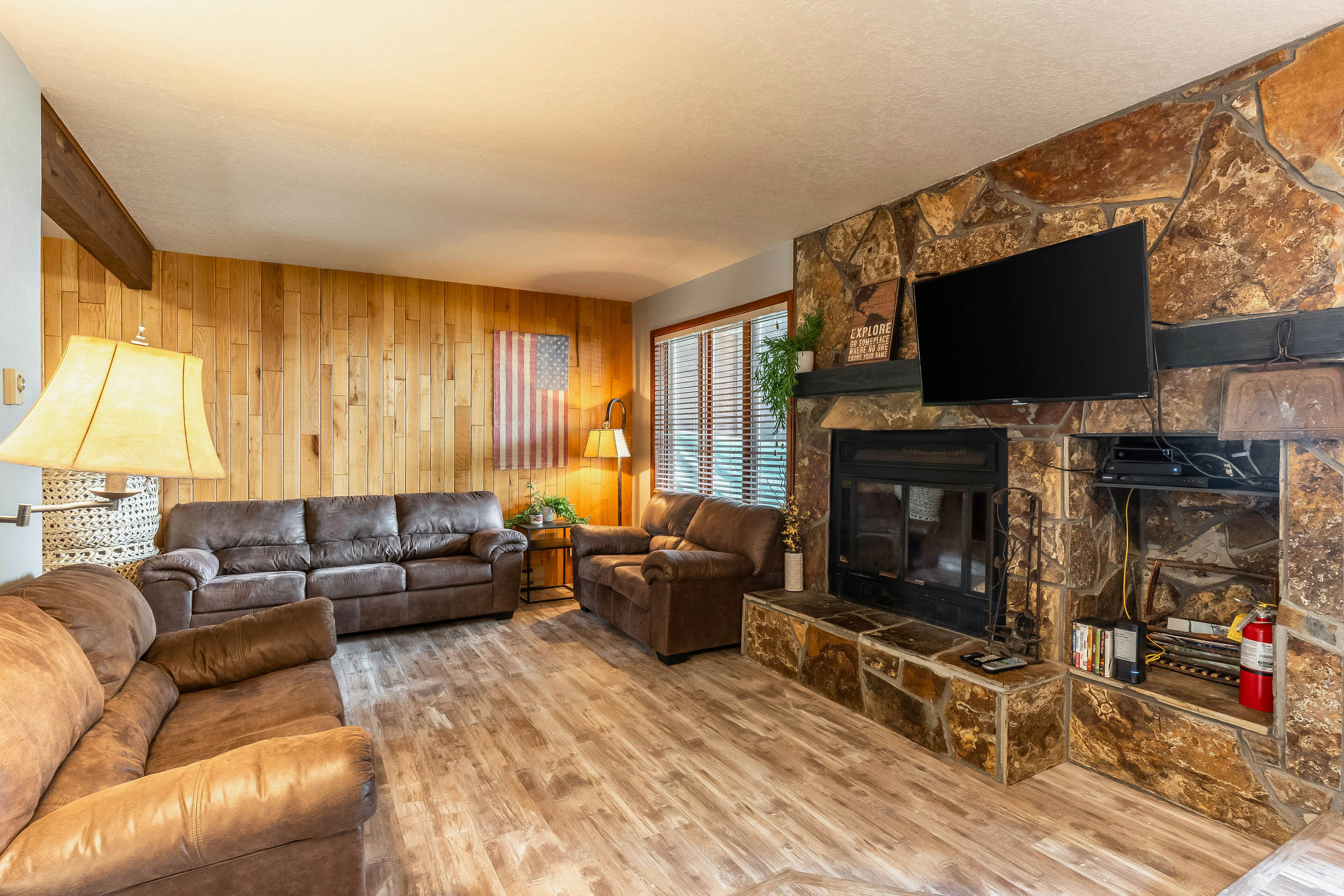 Big Mountain Getaway with Trail/Slope Access