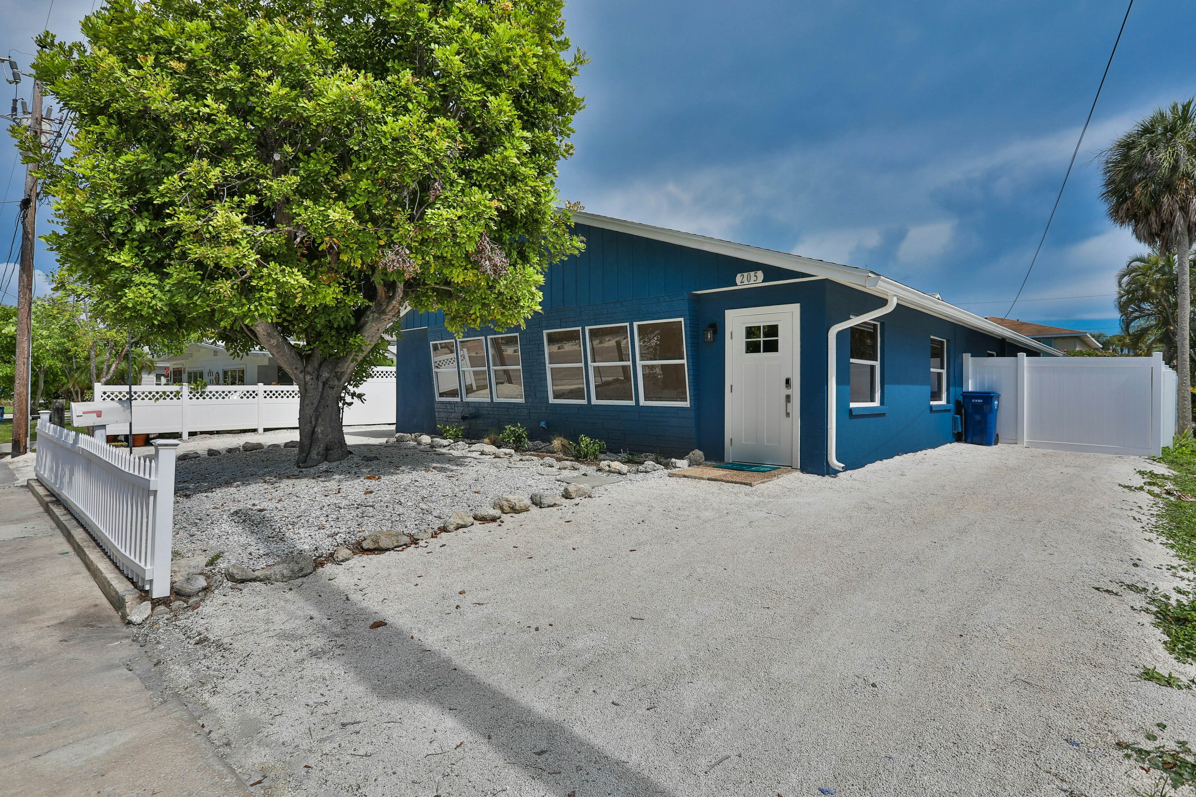 Sea Salt & Sunny Days