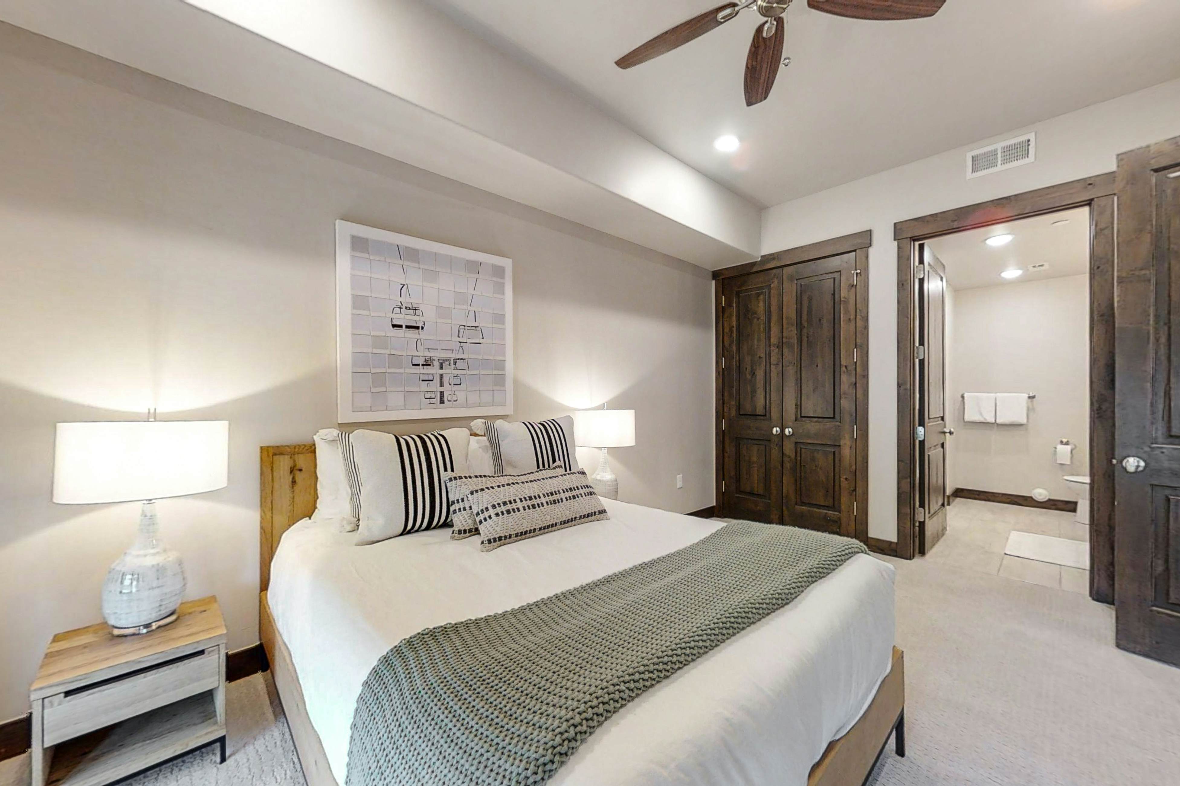 Blackstone Paradise 1B