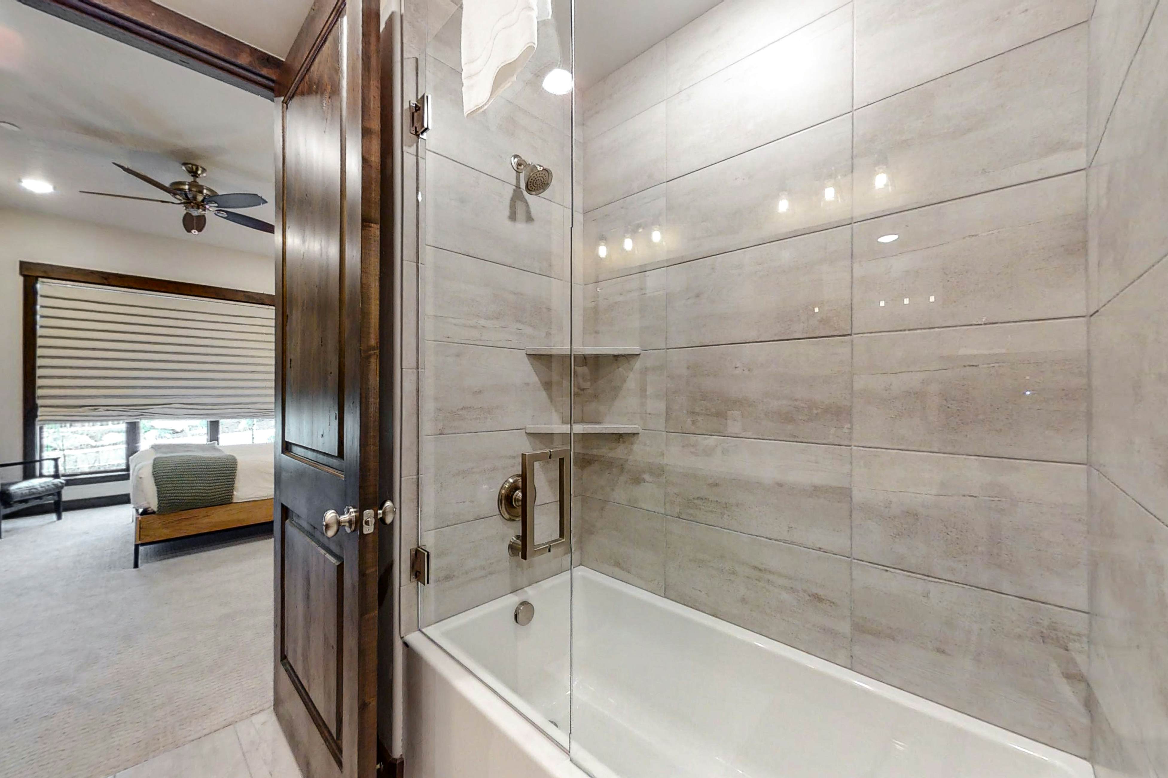 Blackstone Paradise 1B