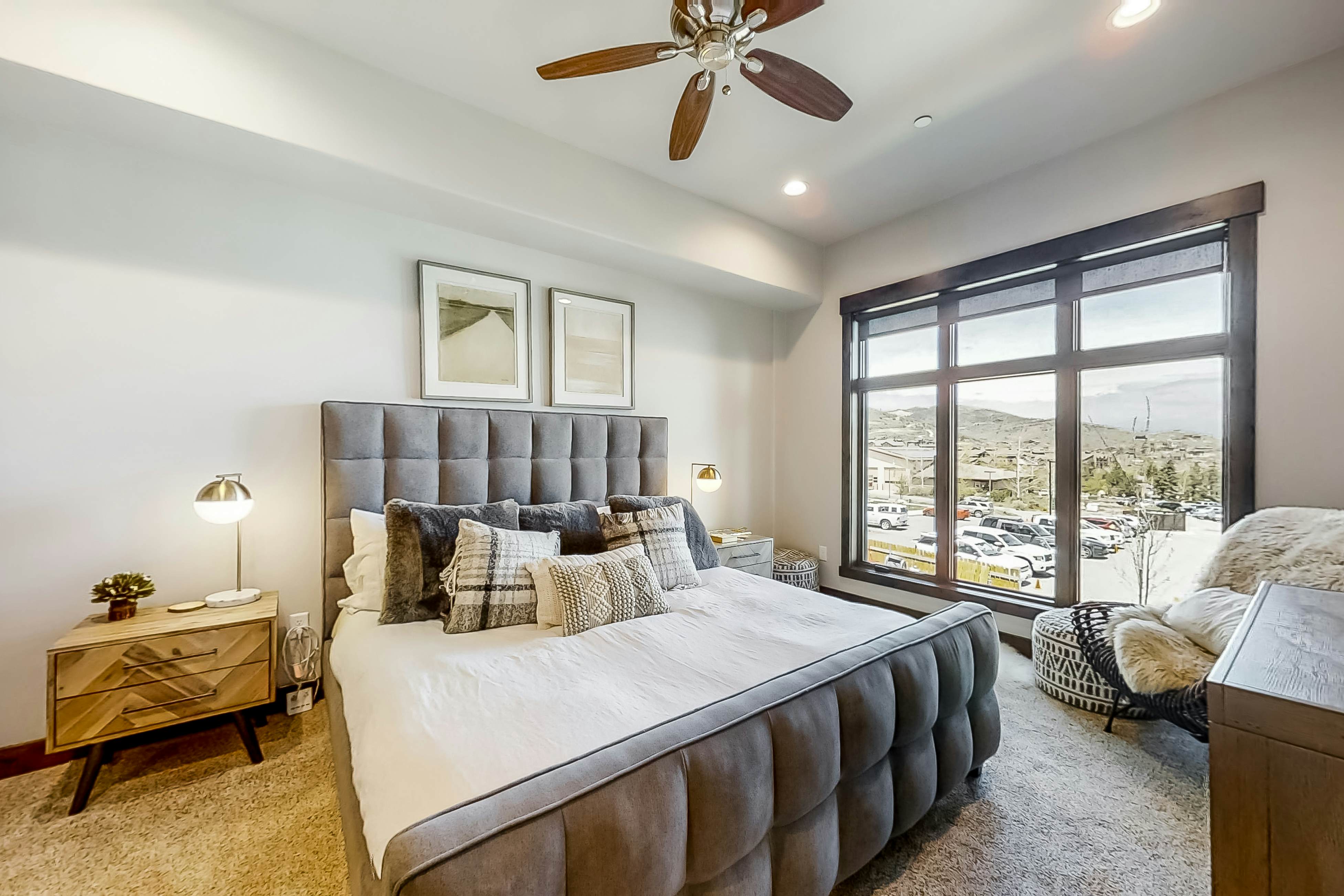 Blackstone Residence 1-B at Canyons Cabriolet Lift