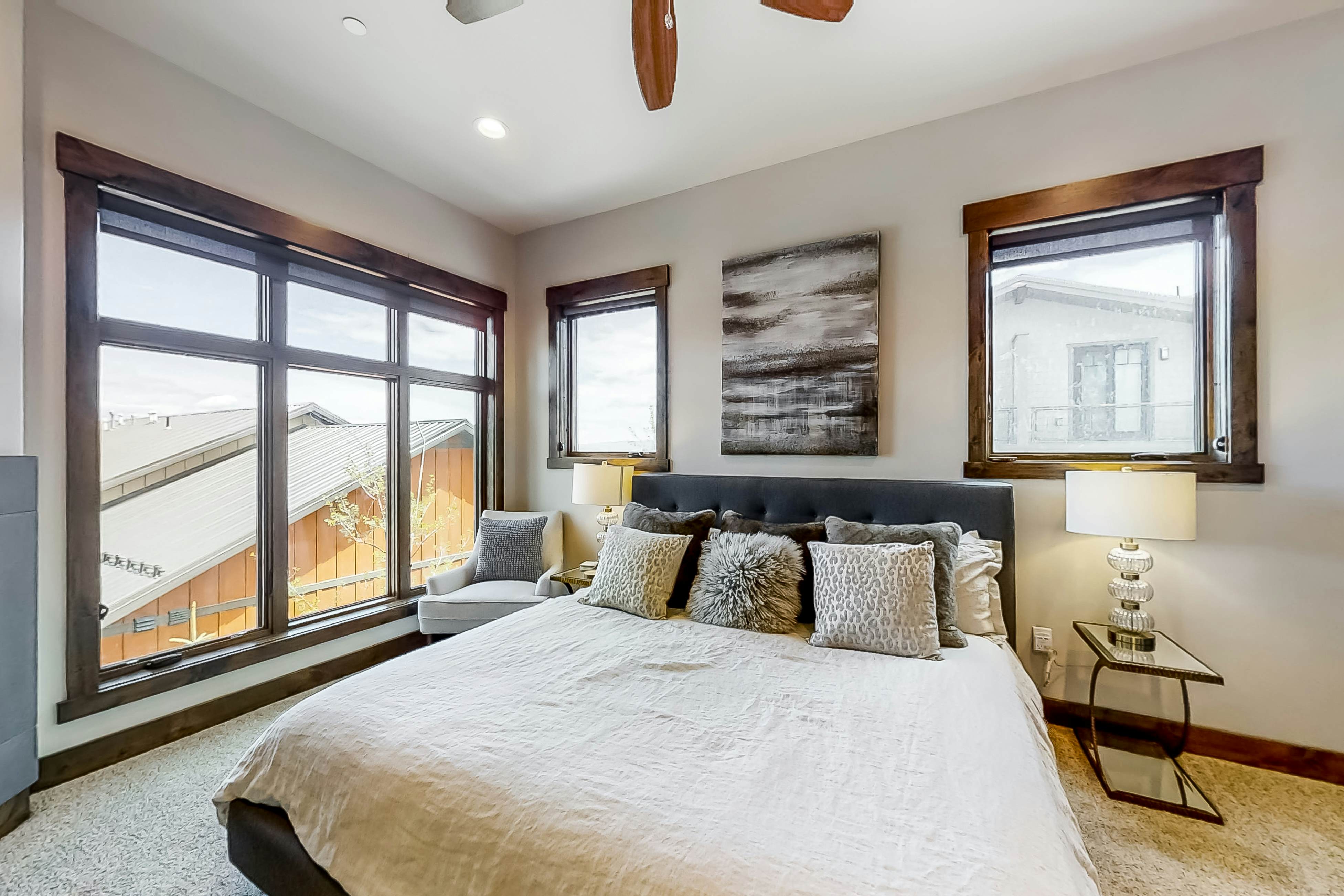 Blackstone Residence 1-B at Canyons Cabriolet Lift