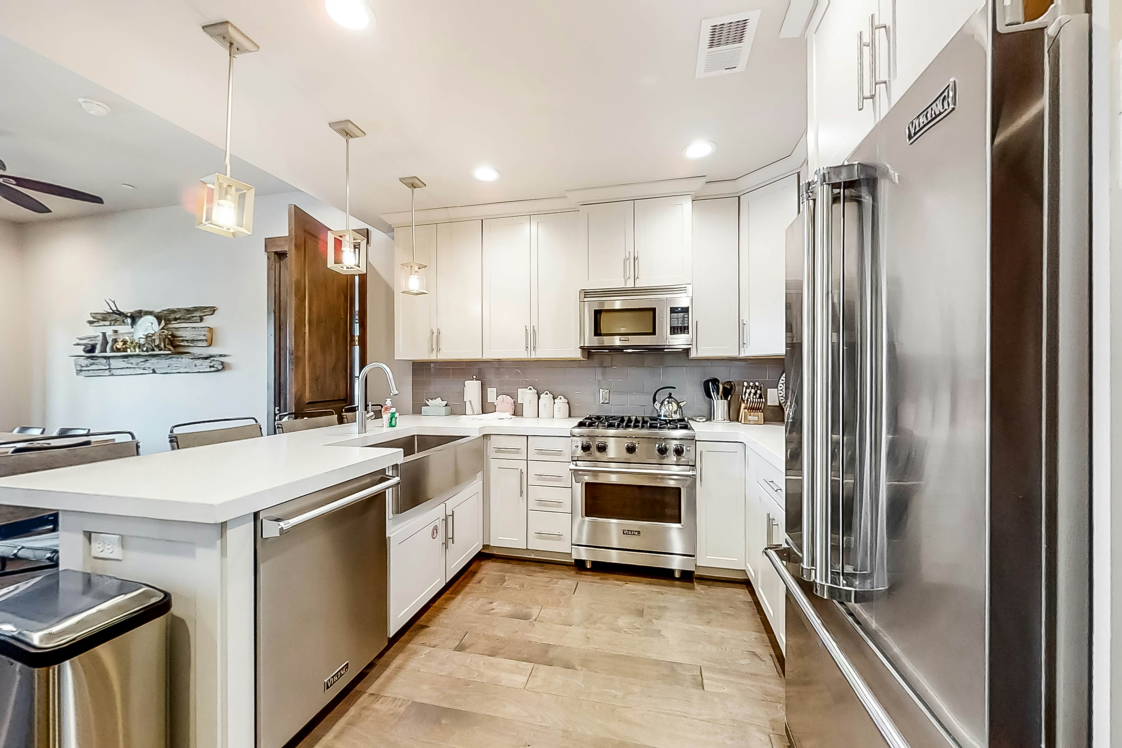 Blackstone Residence 1-B at Canyons Cabriolet Lift