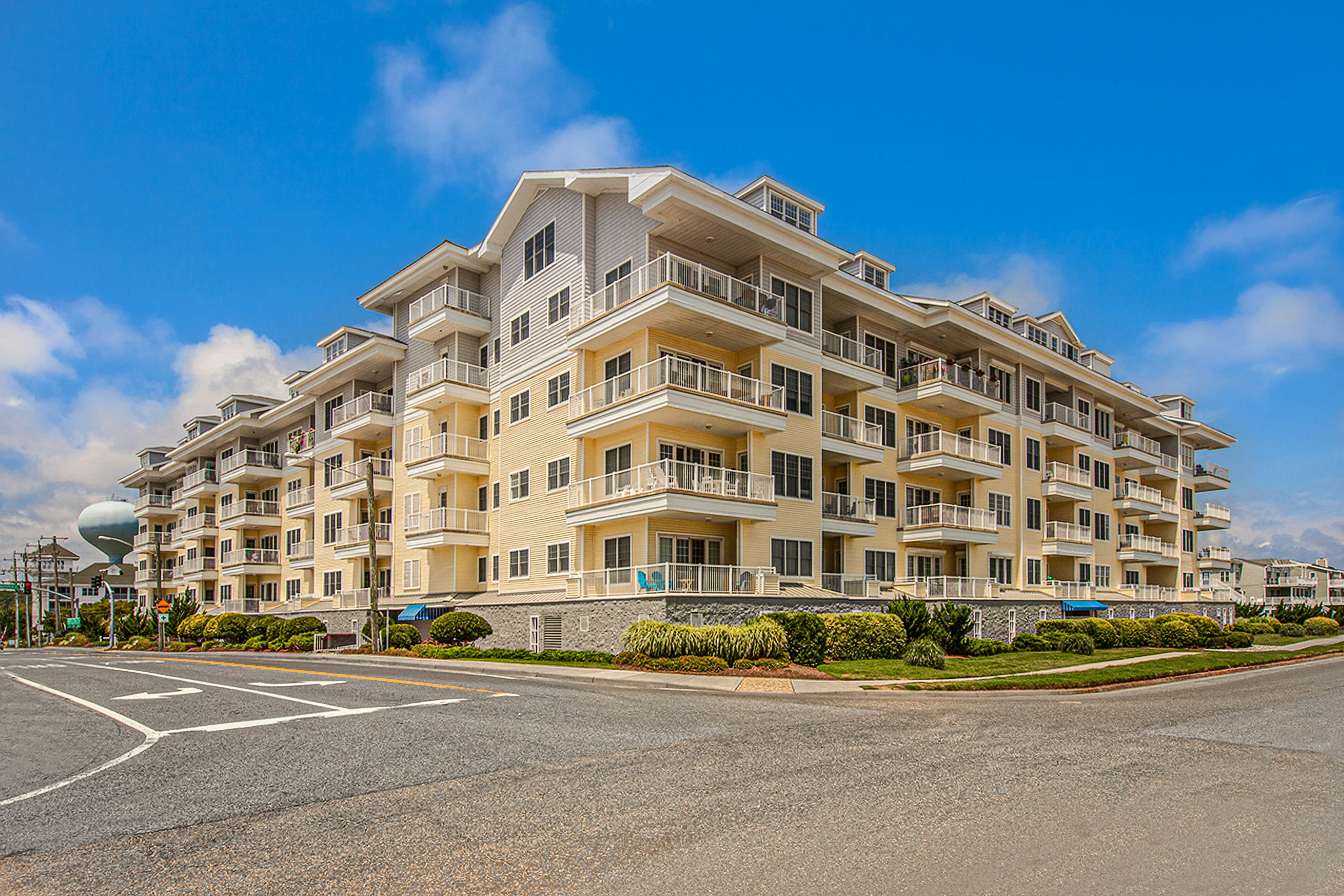 The Sandbridge Dunes - Captains' Quarters 408