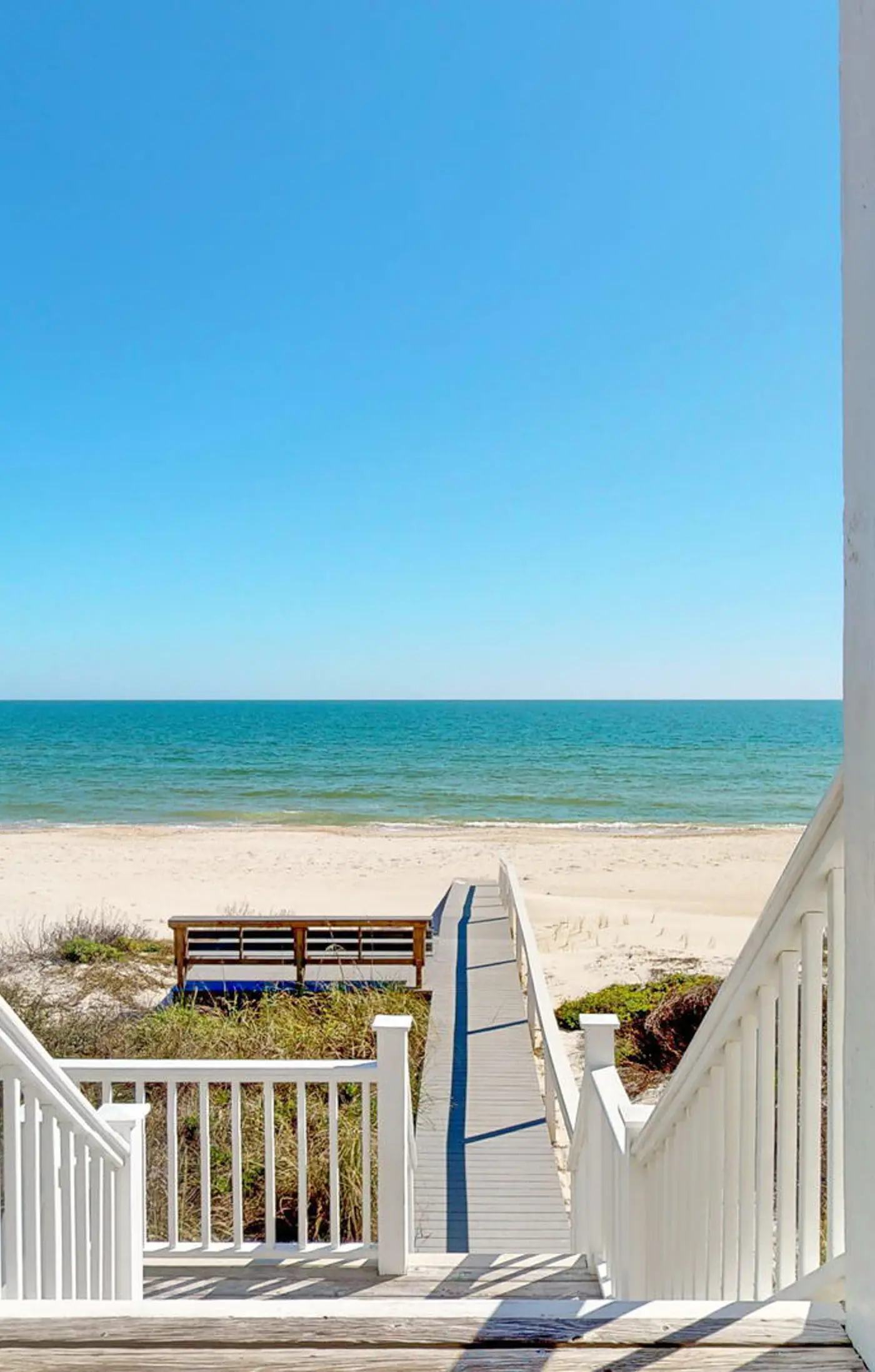 Barefoot Bungalow 5 BD St. Island, FL Vacation Rental Vacasa