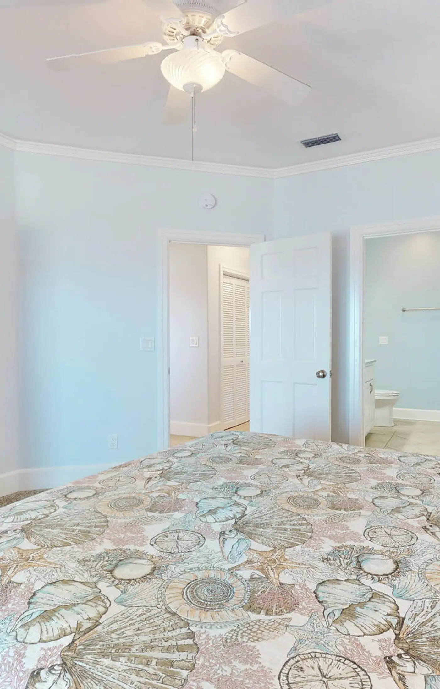 Barefoot Bungalow 5 BD St. Island, FL Vacation Rental Vacasa