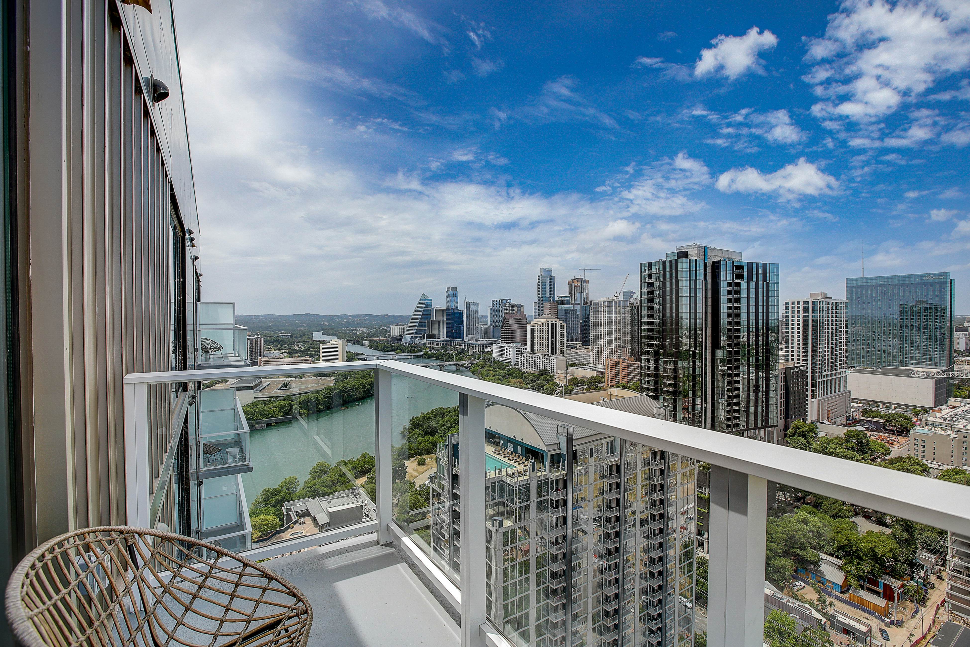 Natiivo Austin Cardinal