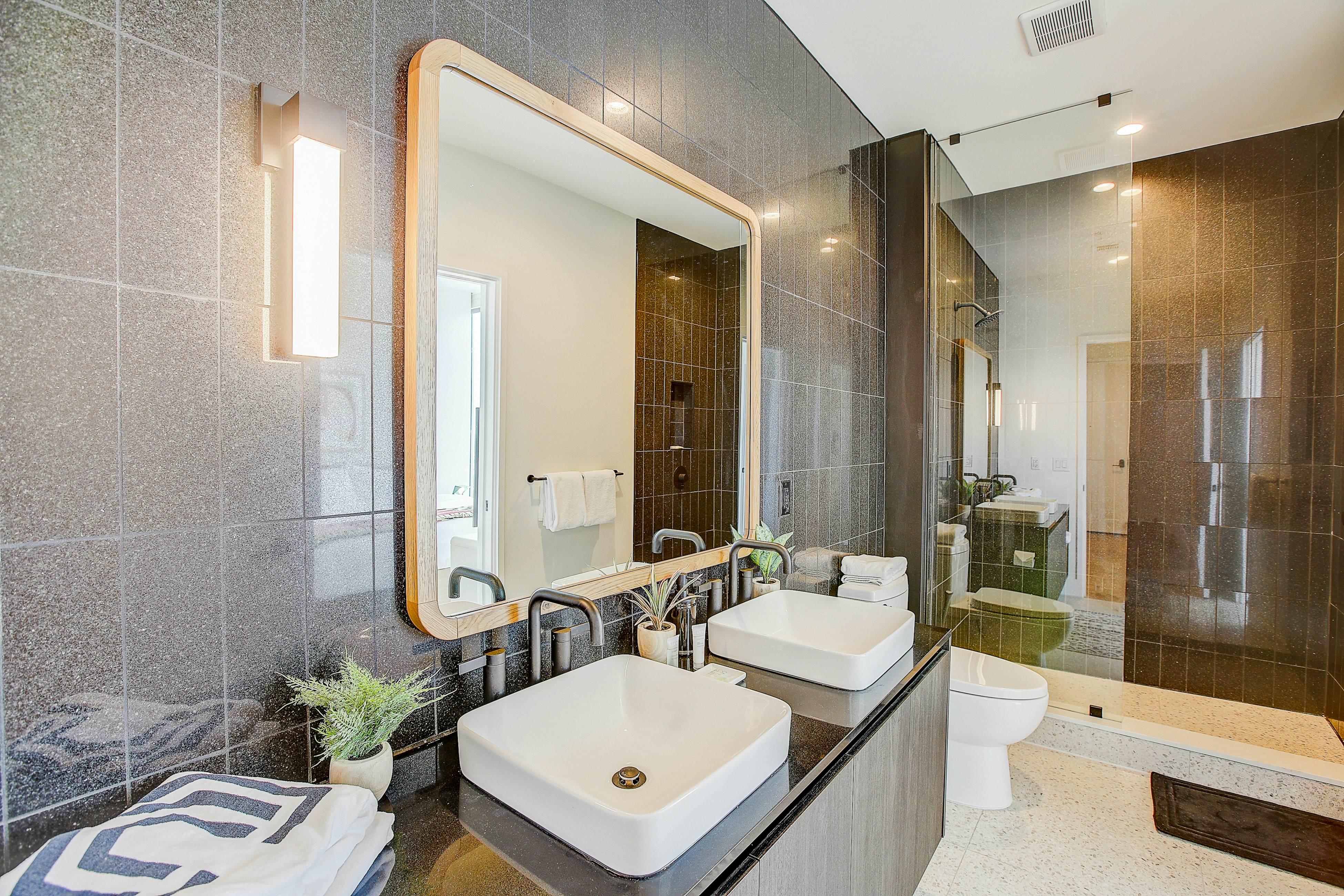 Natiivo Austin Cardinal