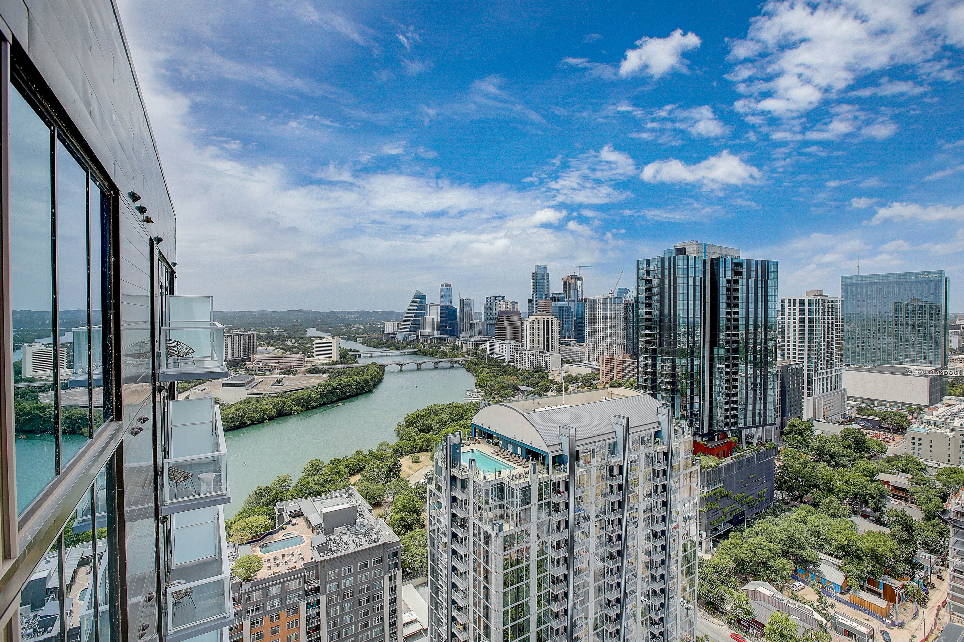 Natiivo Austin Cardinal