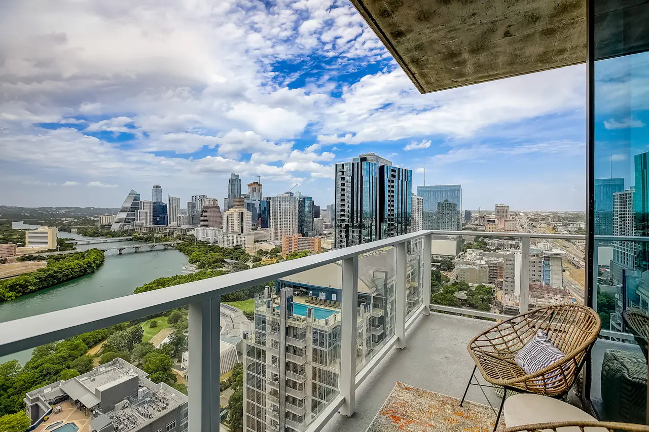 Natiivo Austin Penthouse - Panoramic summit | 2 Bed Austin, TX Condo ... - Penthouse Units With Panoramic Views