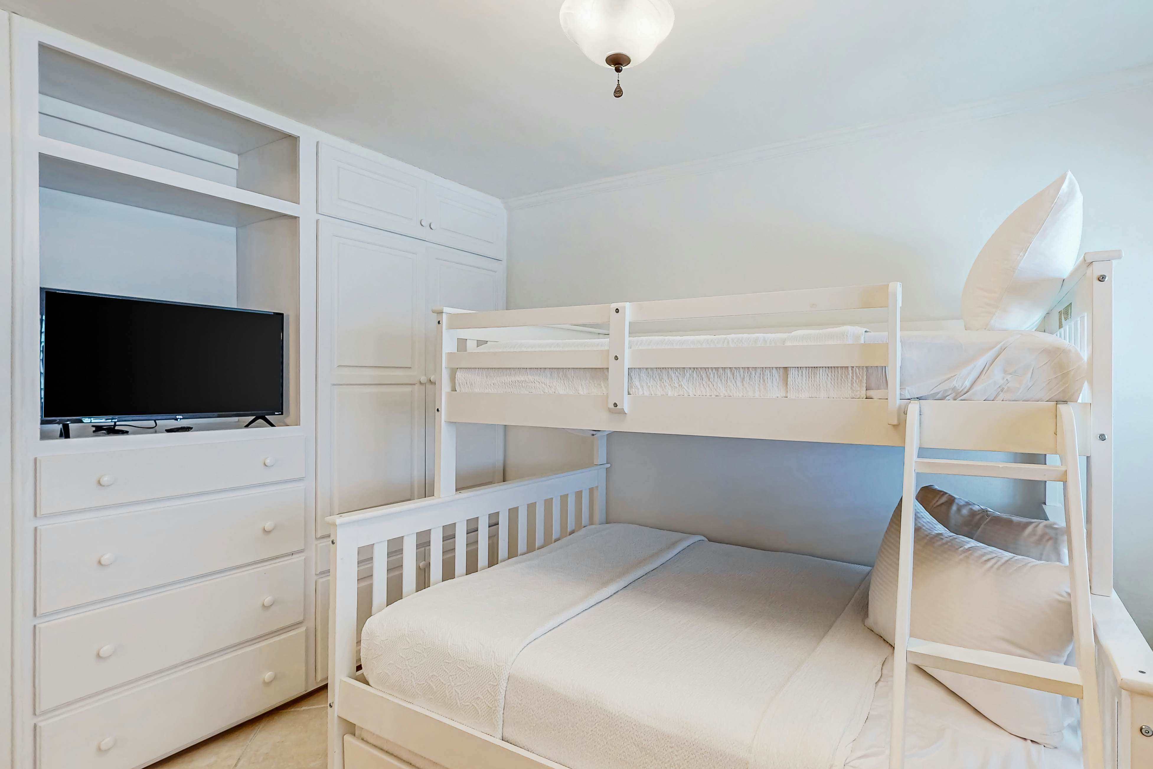 Pinnacle Port C2-404