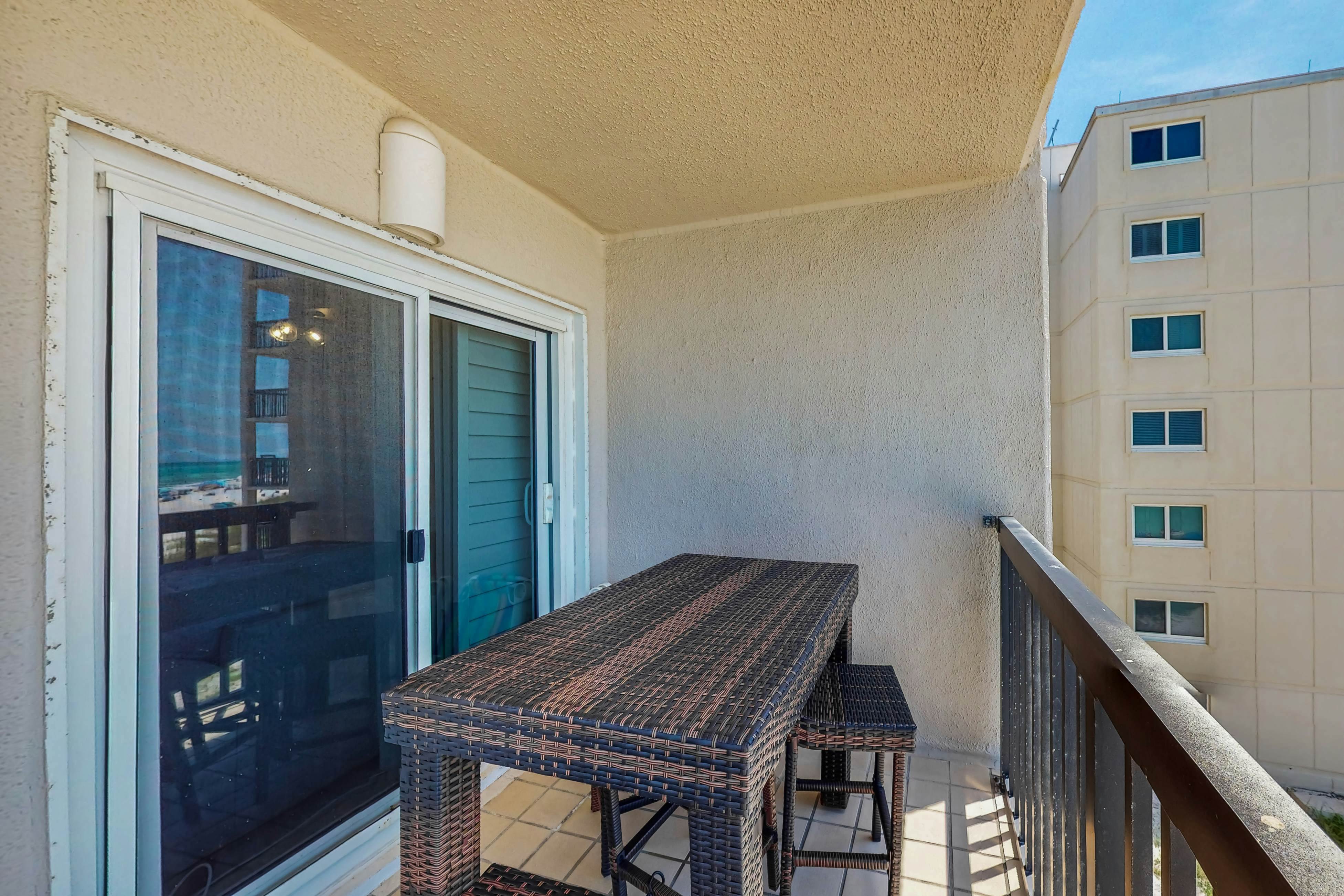 Pinnacle Port C2-404