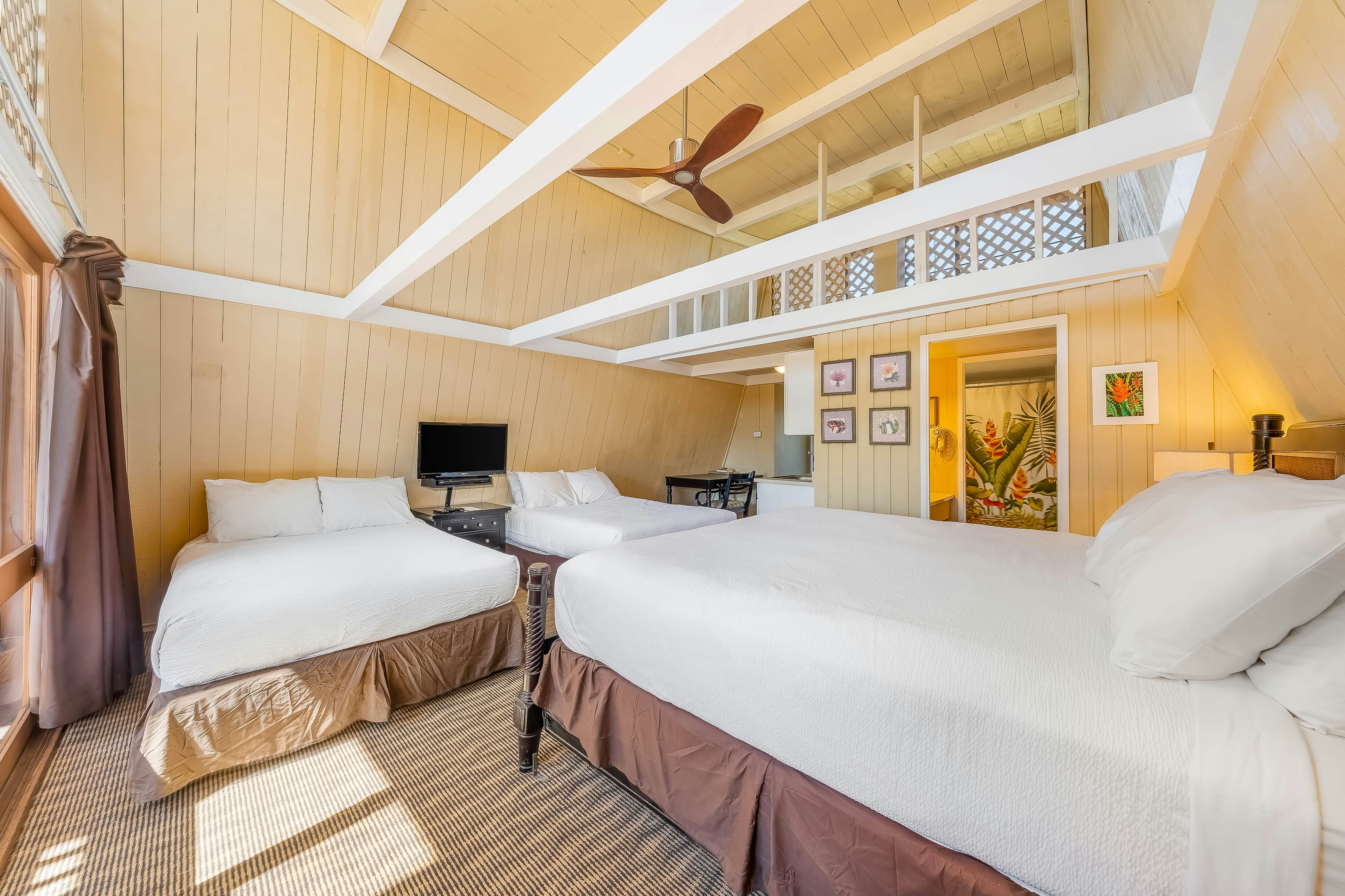 Vacasa at Hotel Molokai 202