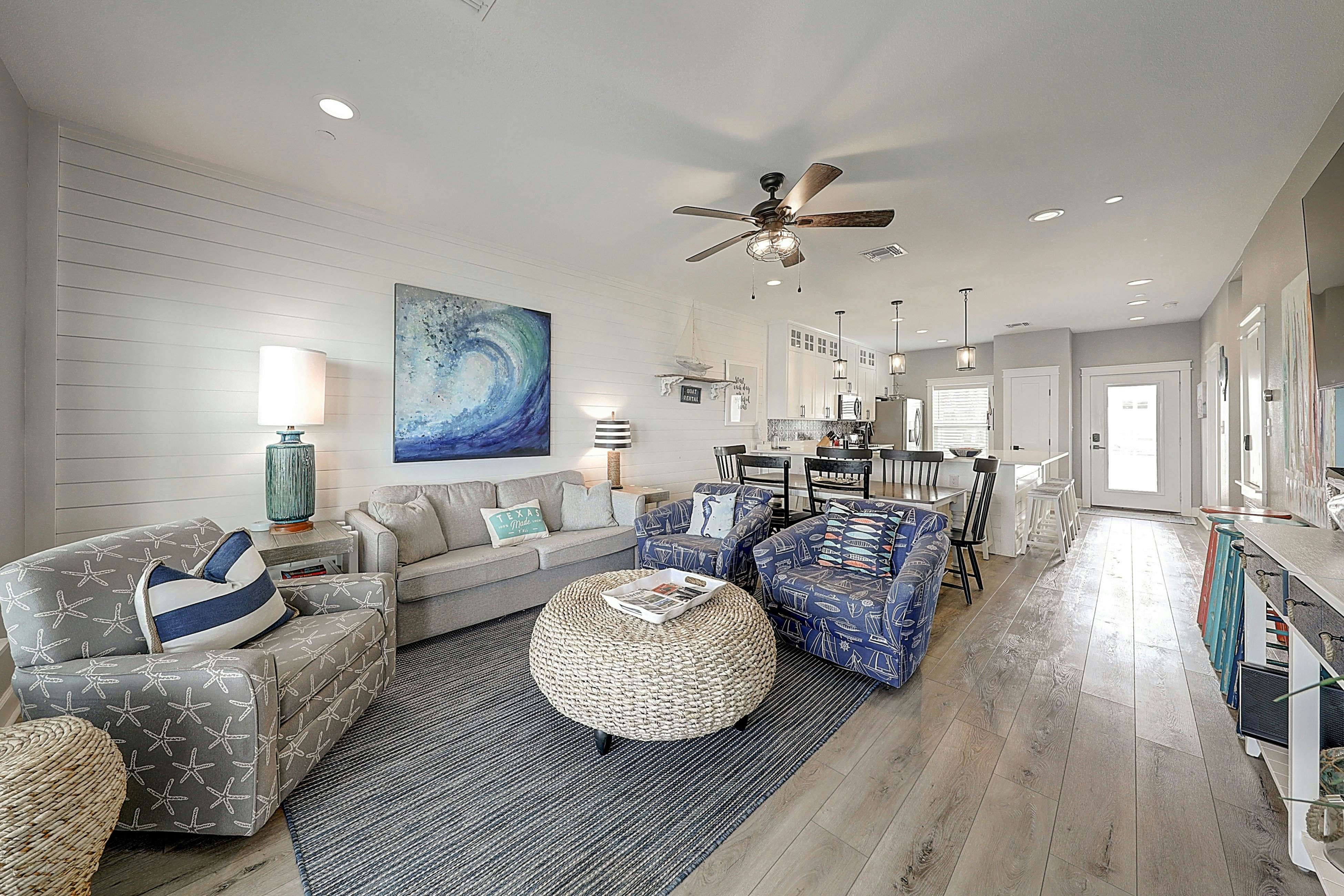 Copano Bay 201 2 BD Rockport, TX Vacation Rental Vacasa