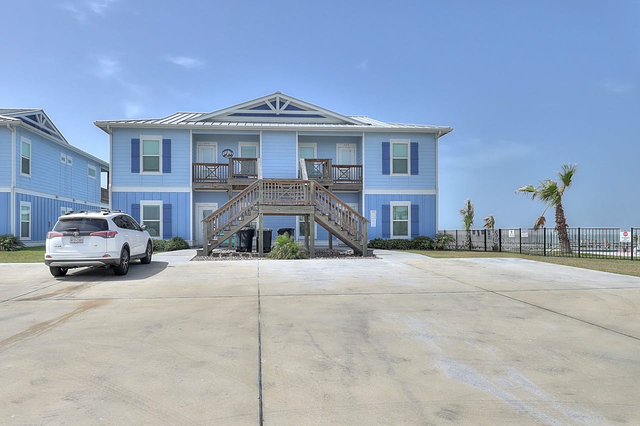 Copano Bay 201 2 BD Rockport, TX Vacation Rental Vacasa