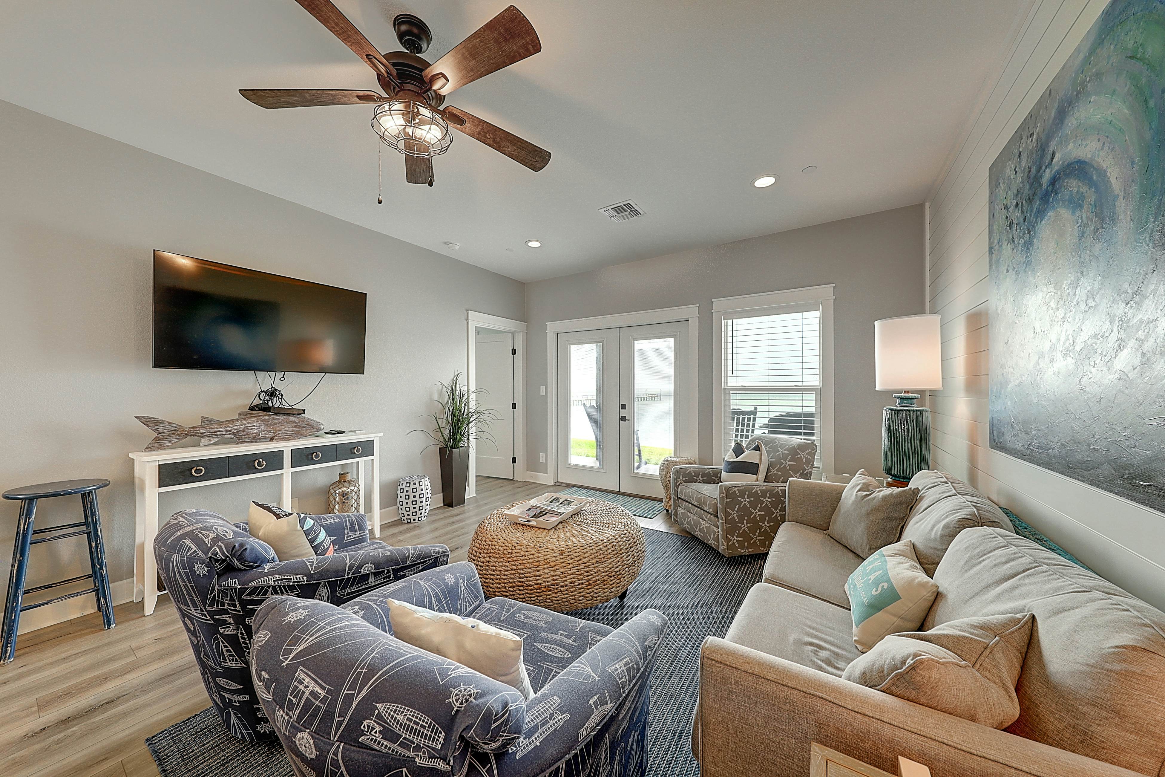 Copano Bay 201 2 BD Rockport, TX Vacation Rental Vacasa