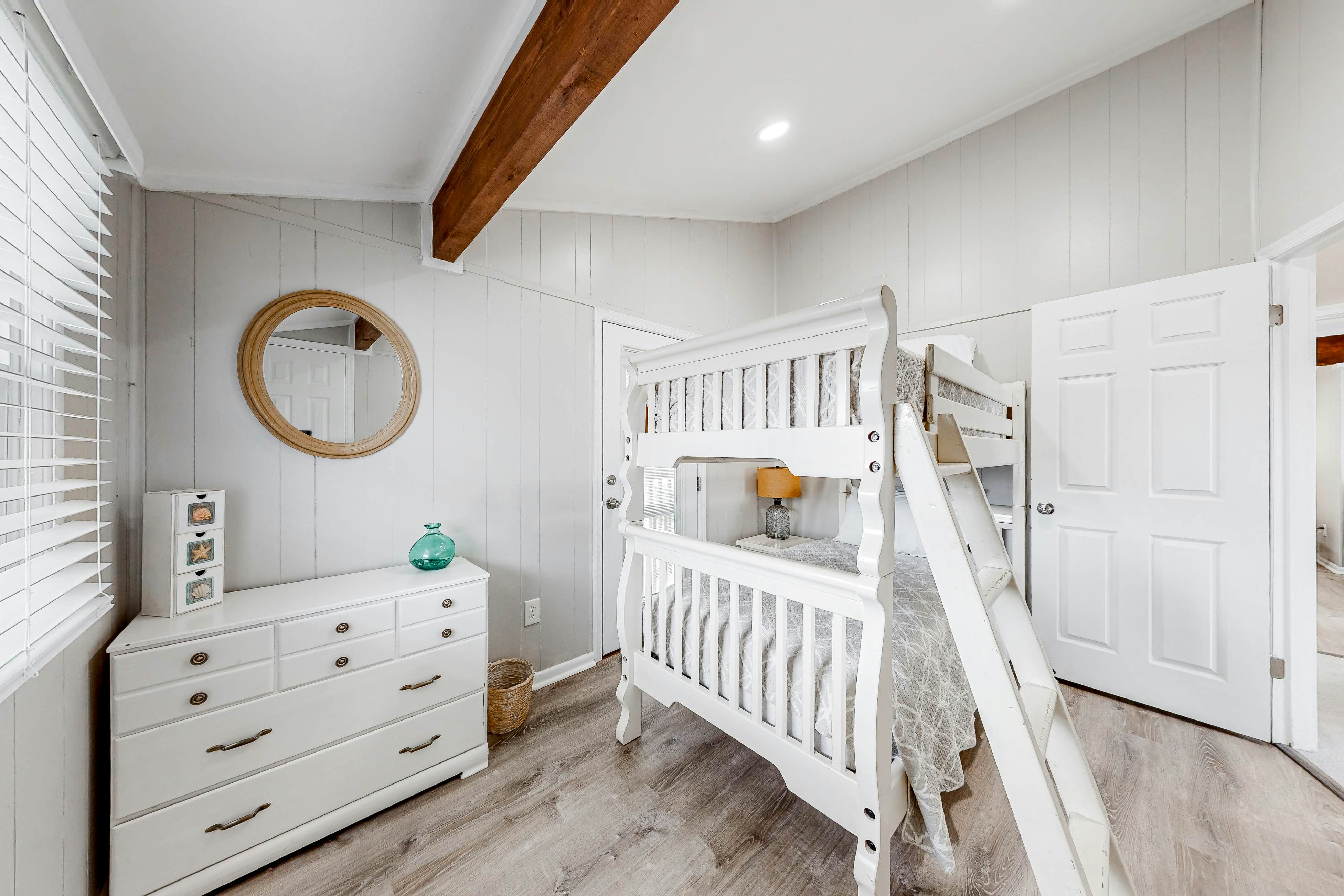 14 Clipper on the Bay