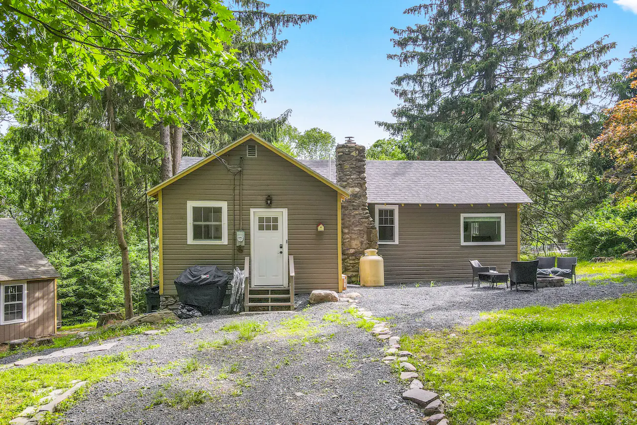 Forestside Lodge 2 BD Canadensis, PA Vacation Rental Vacasa