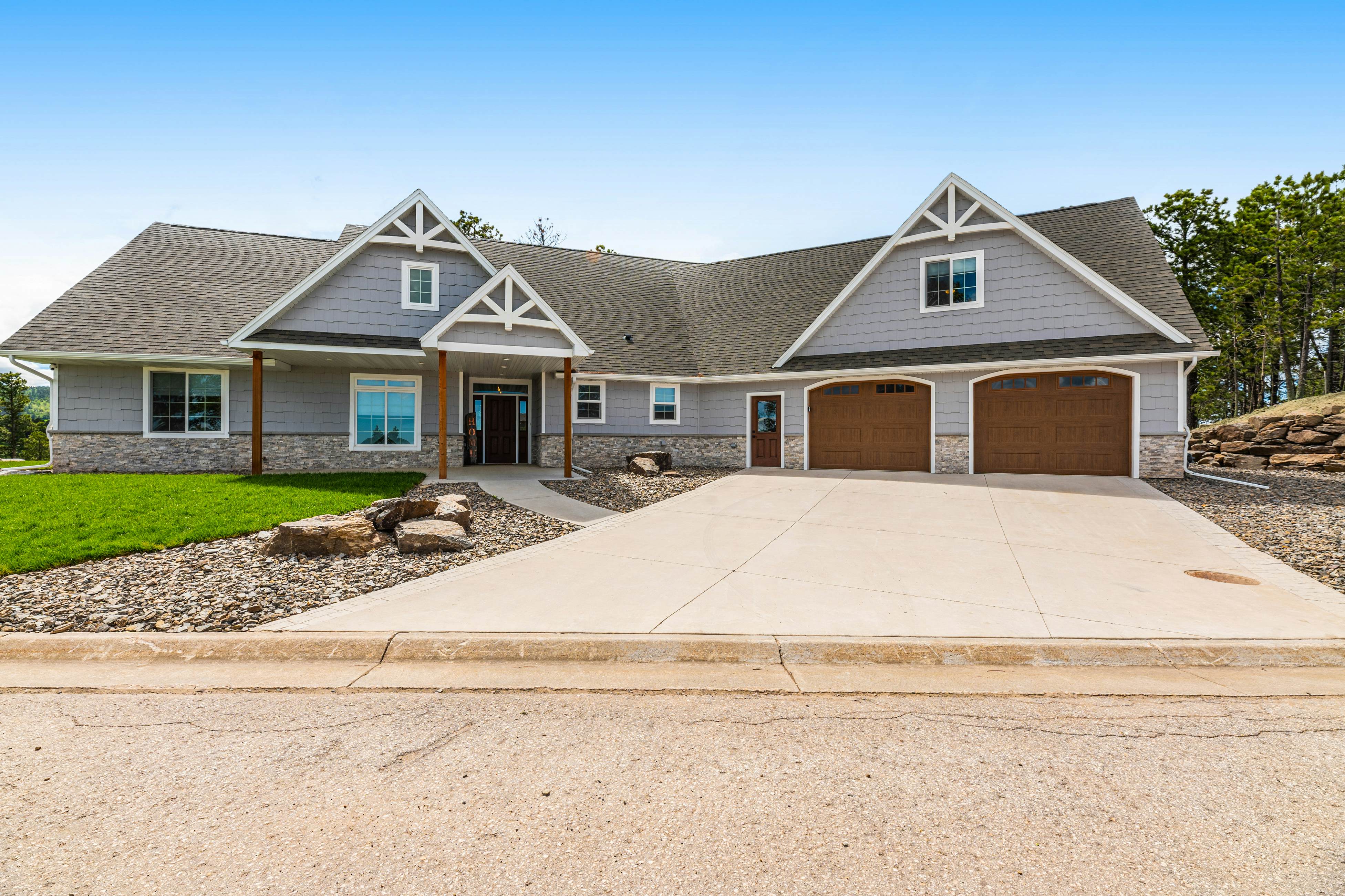 Black Hills, SD Cabin Rentals, Vacation Home Rentals Vacasa