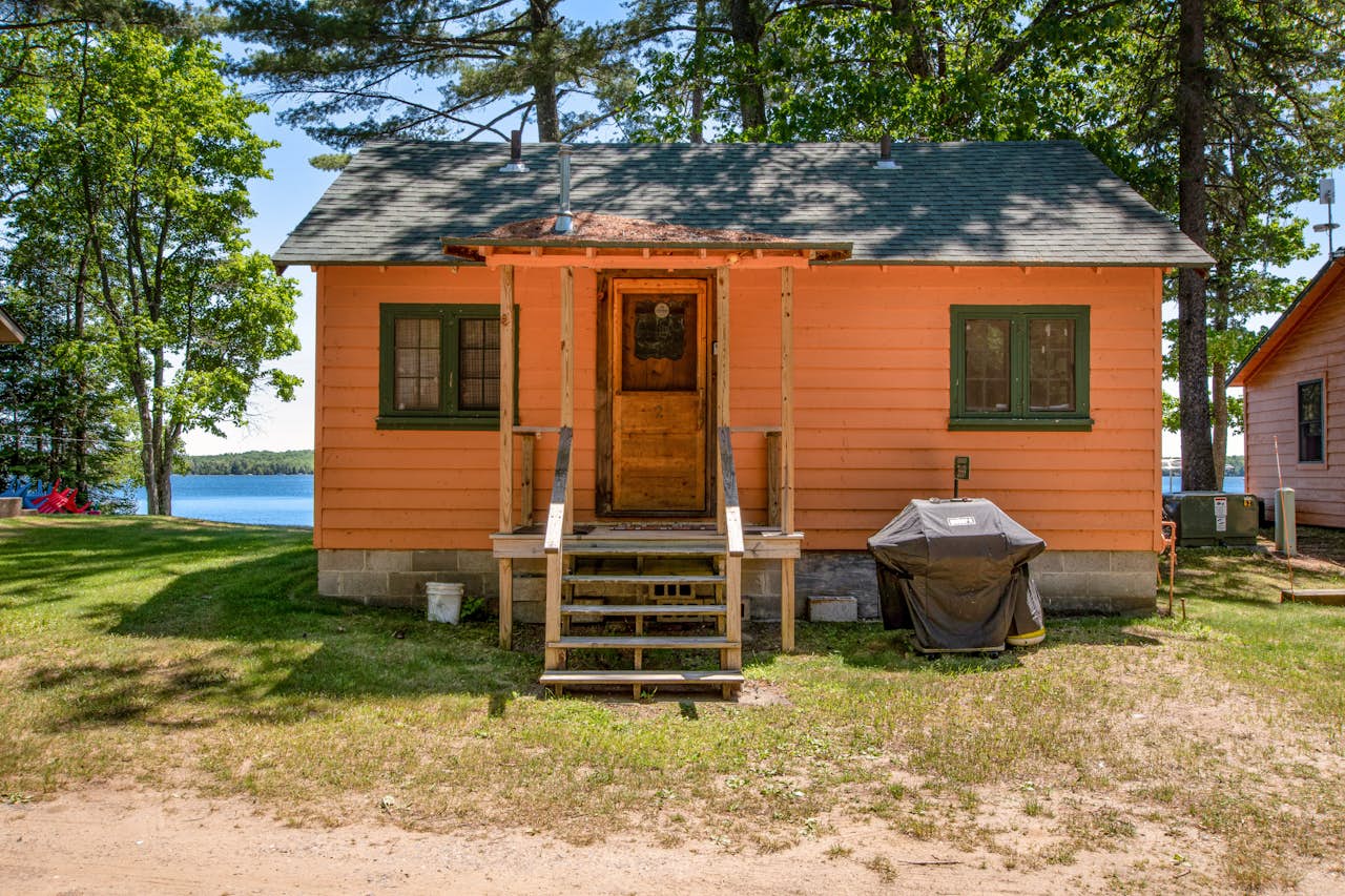Scott's Twin Lakes Resort Cabin 2 2 BD Conover, WI Vacation Rental