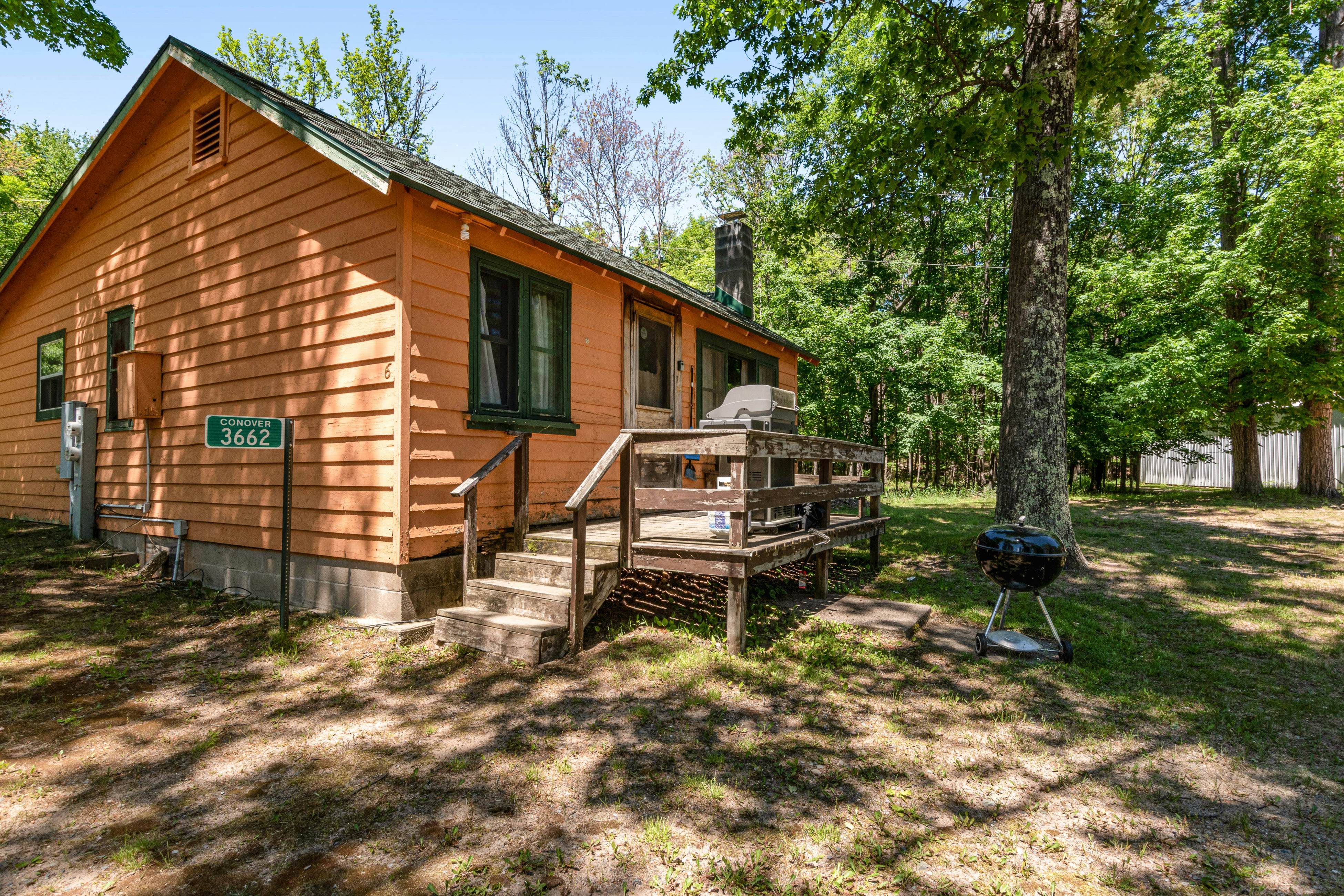 Scott's Twin Lakes Resort Cabin 6 2 BD Conover, WI Vacation Rental