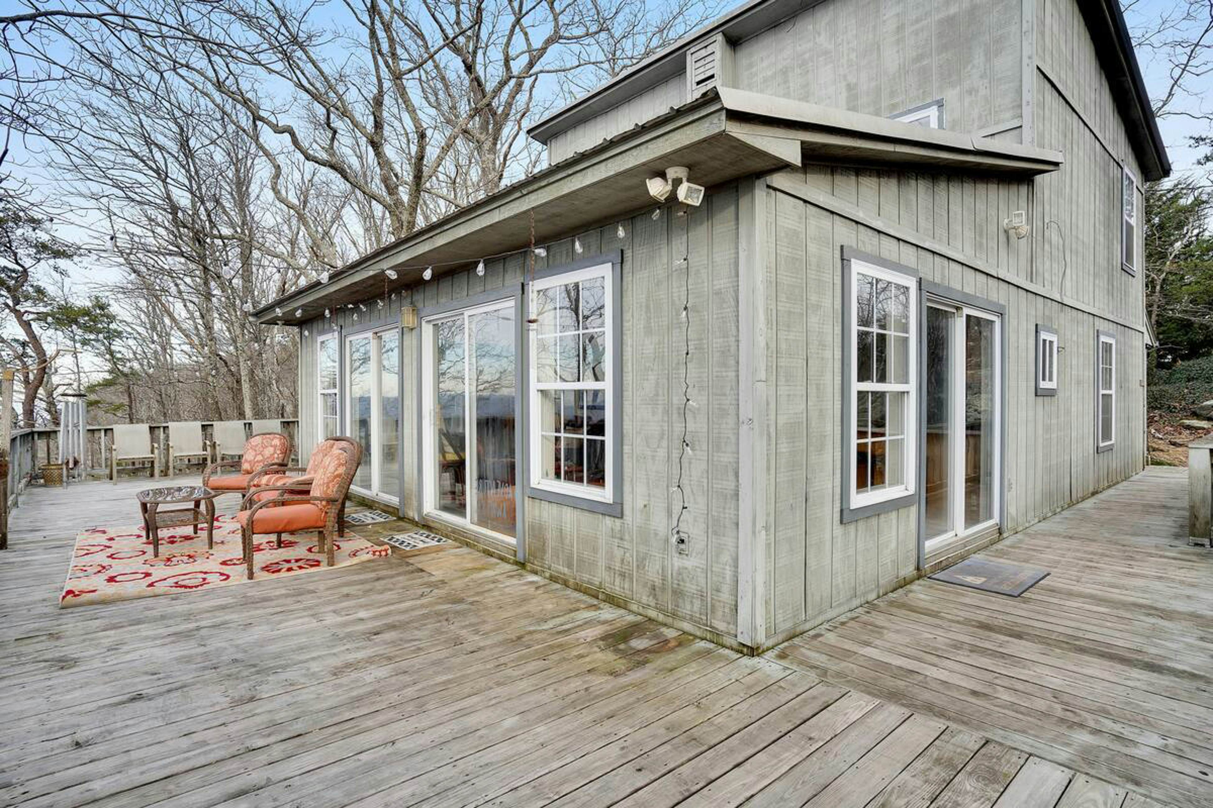 Boulder Bungalow 3 BD Rising Fawn, GA Vacation Rental Vacasa