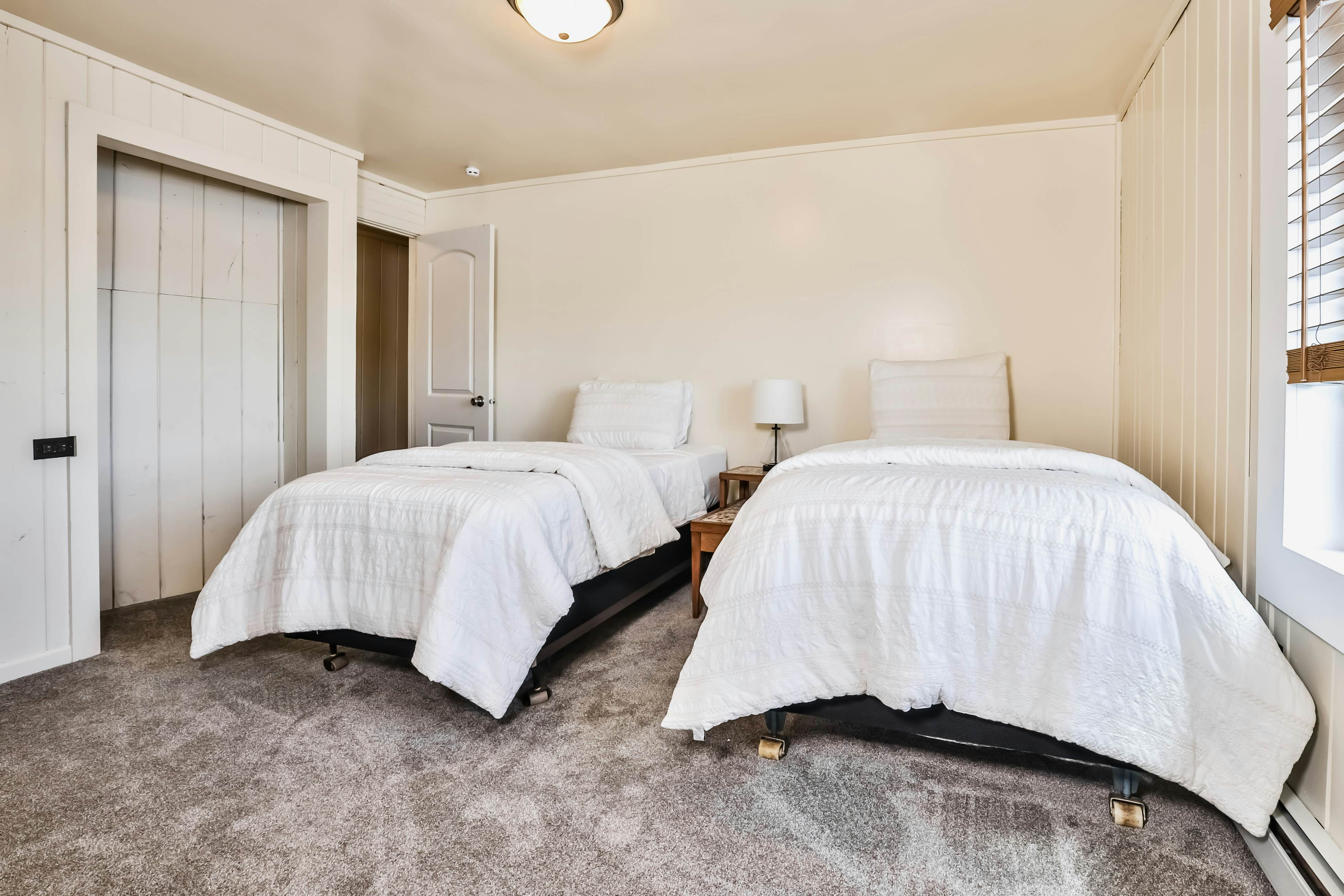 Timber Lodge Retreat 7 BD Rhinelander, WI Vacation Rental Vacasa