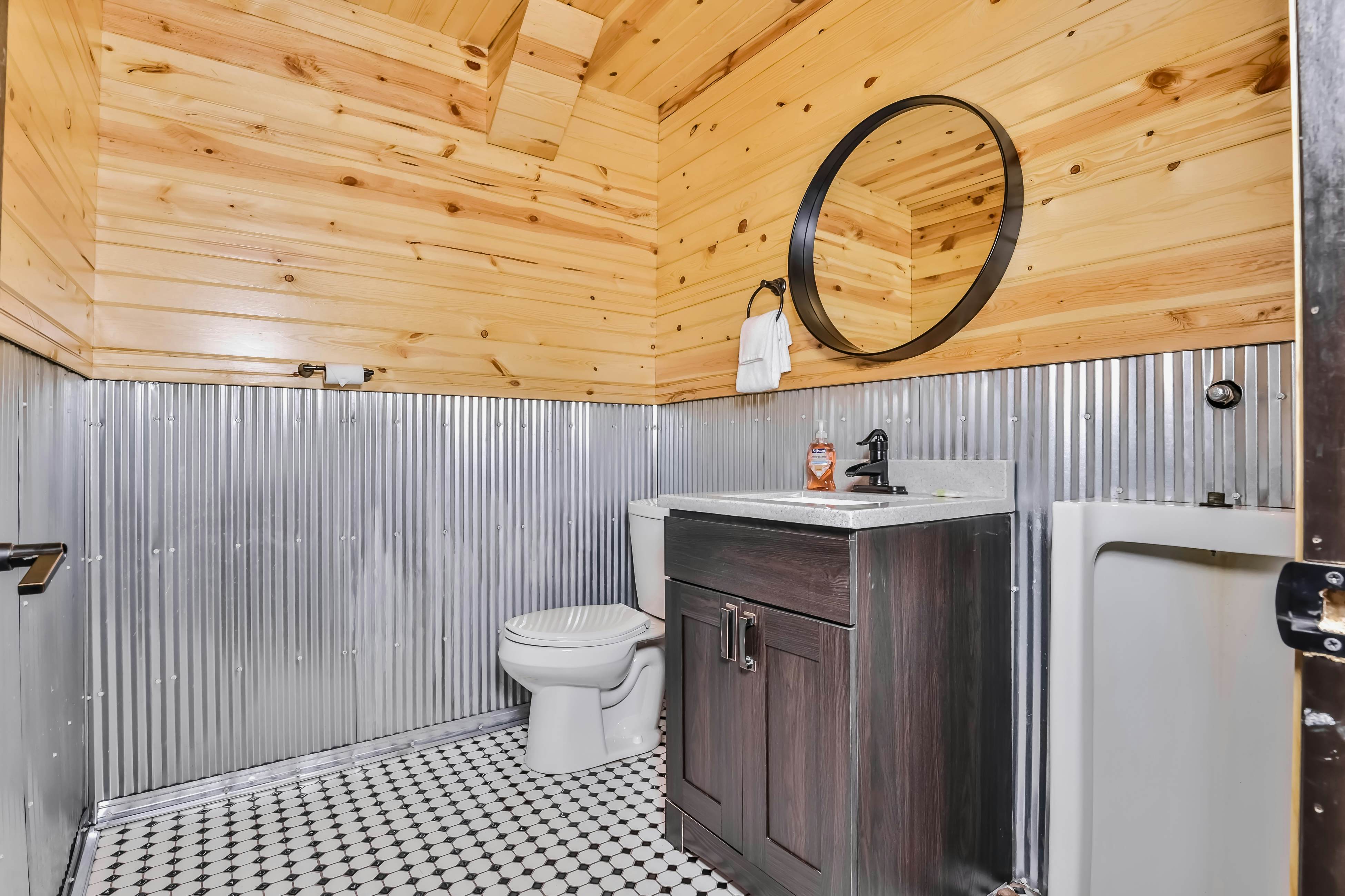 Timber Lodge Retreat 