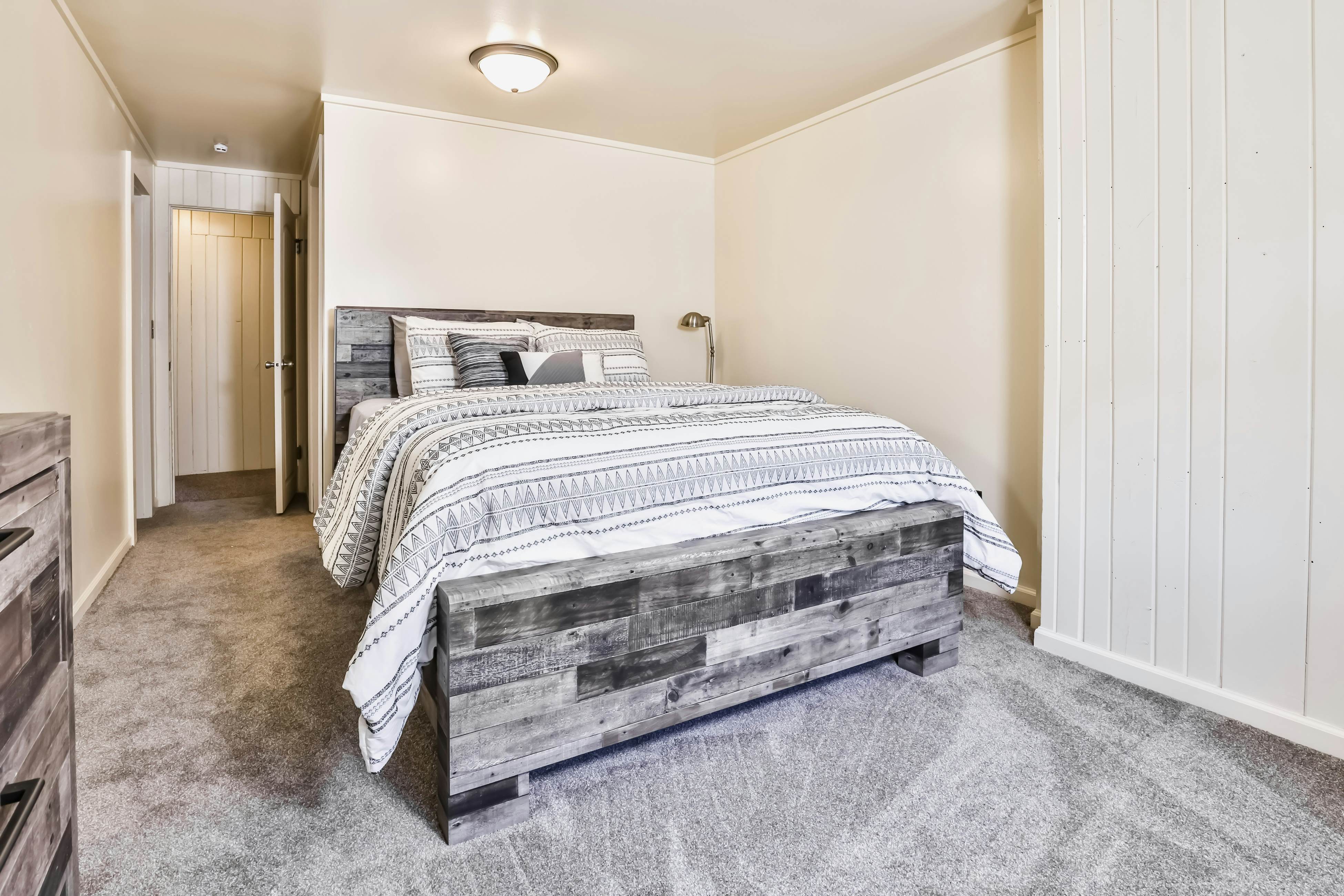 Timber Lodge Retreat 