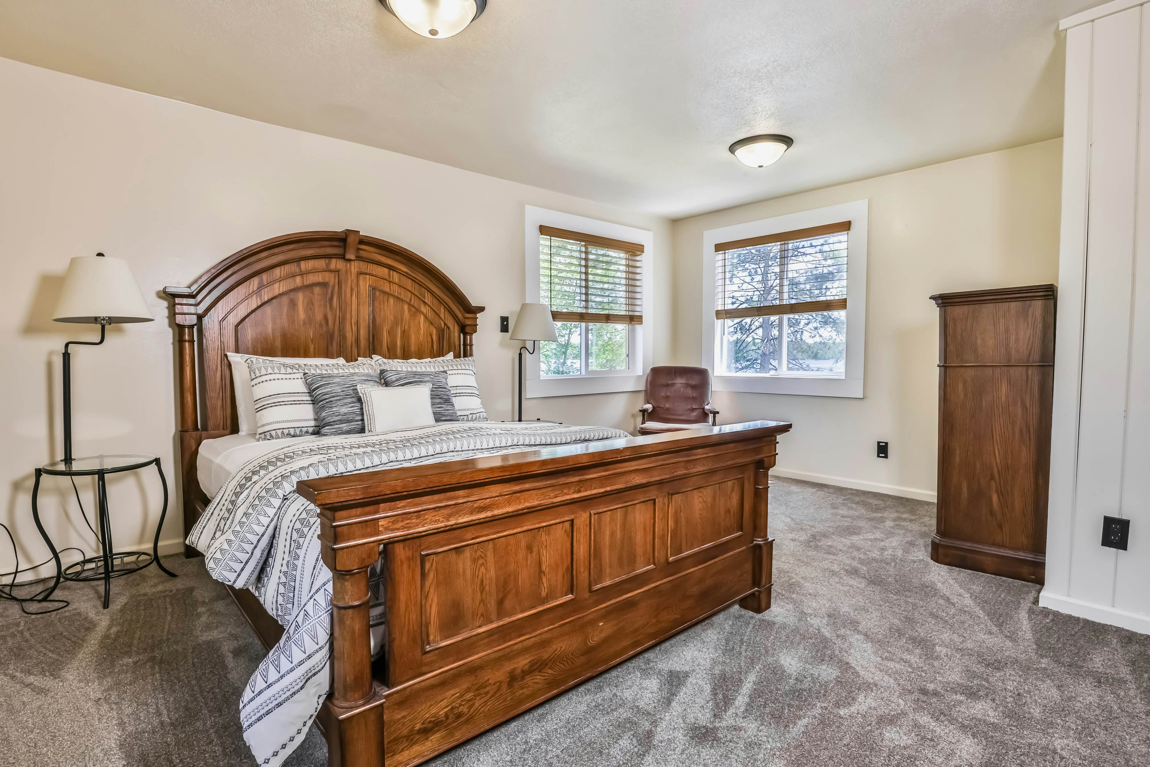 Timber Lodge Retreat 7 BD Rhinelander, WI Vacation Rental Vacasa