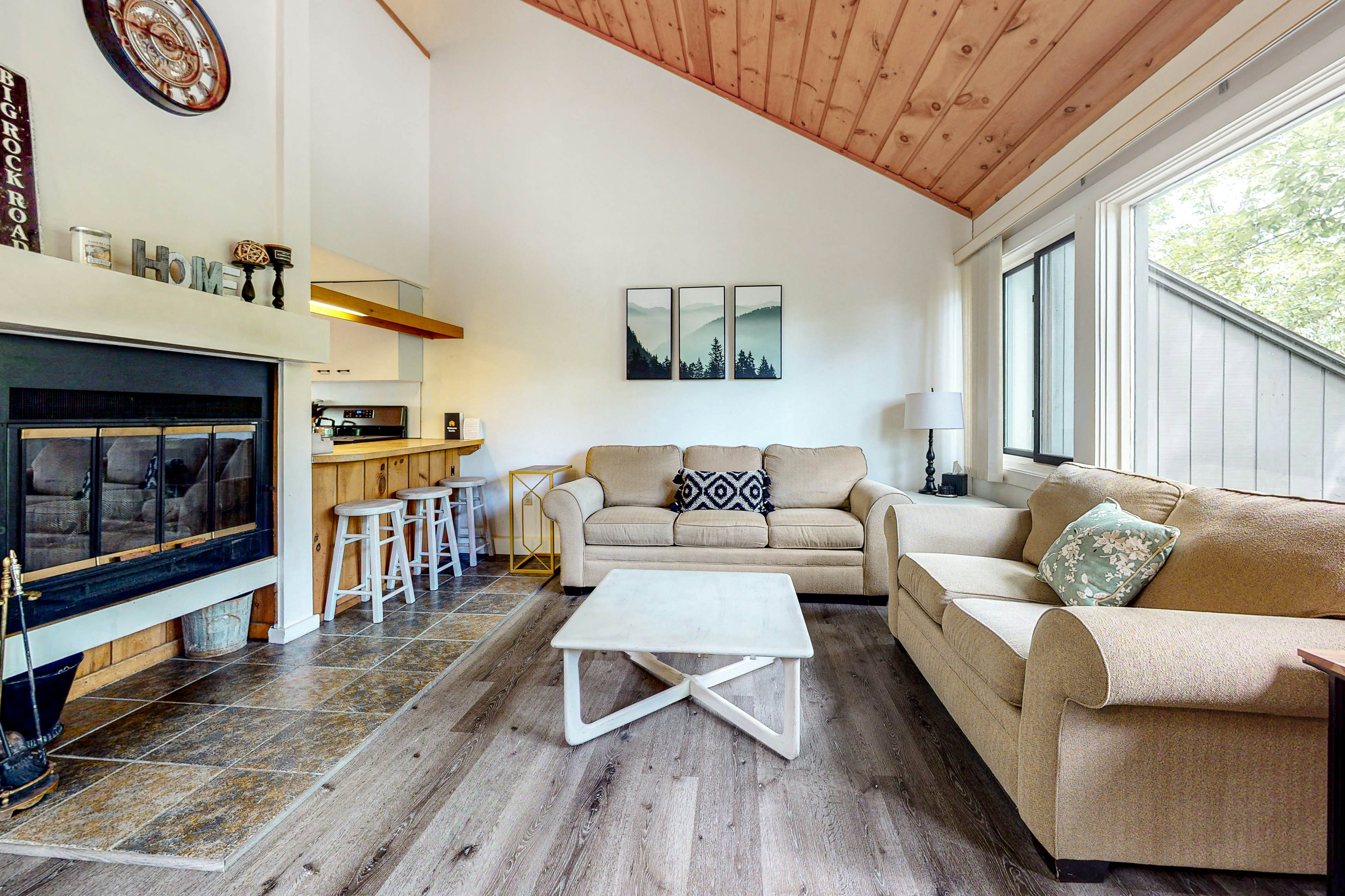 Loon Mountain Getaway 3 BD Lincoln, NH Vacation Rental Vacasa