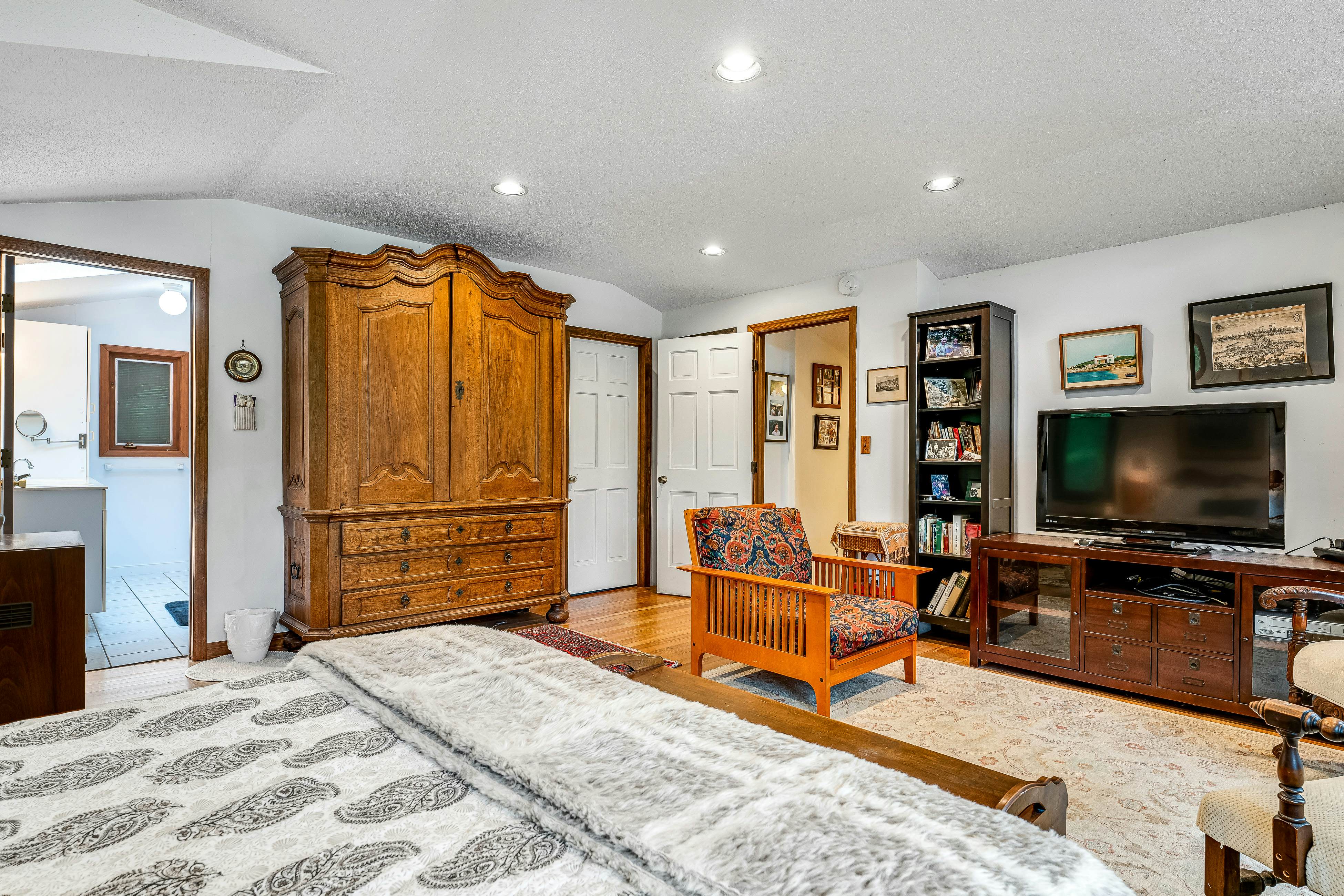 Beebe Lake House 4 BD Castleton, VT Vacation Rental Vacasa