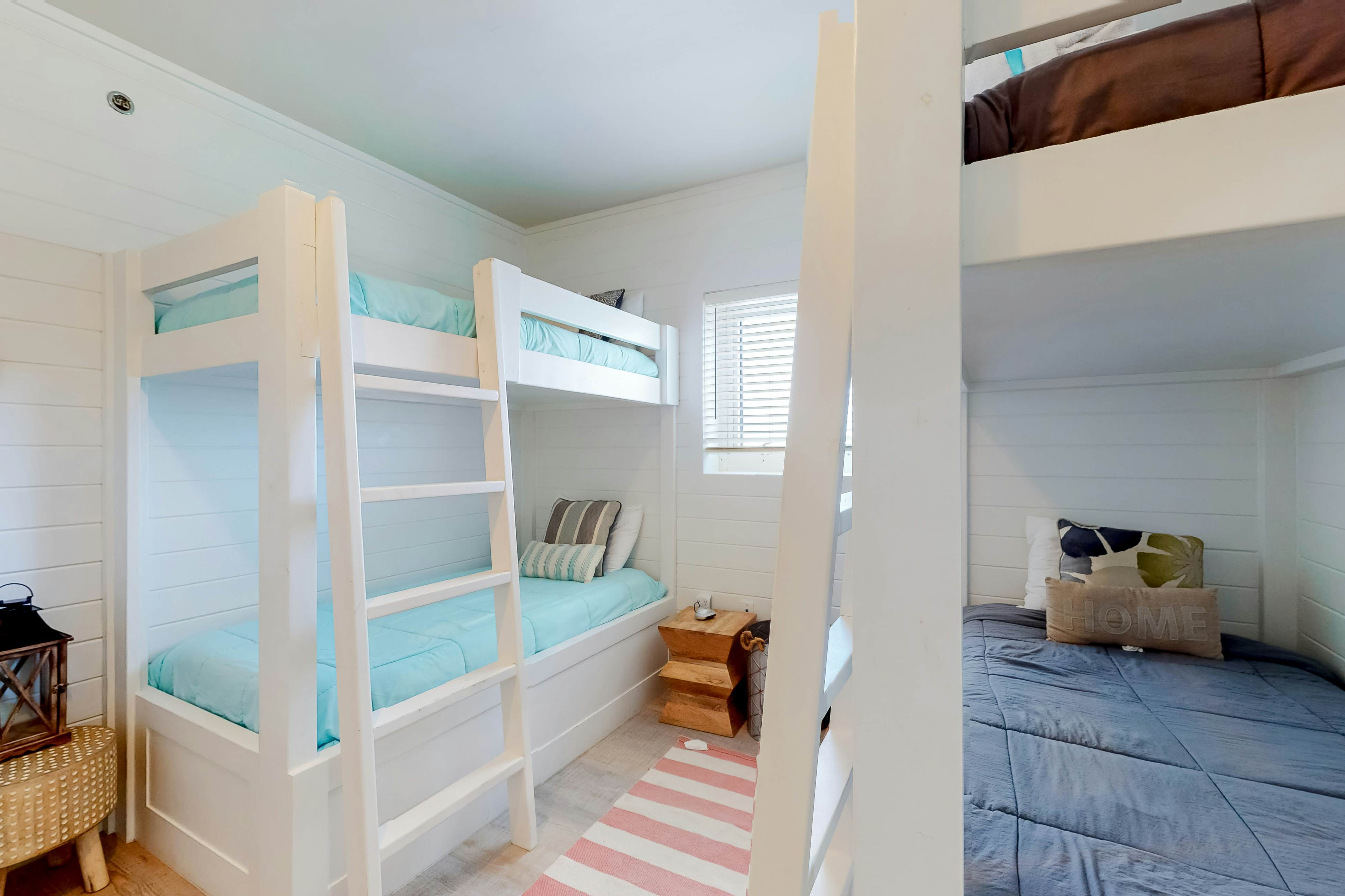 Sterling Breeze 707 Beachside Paradise