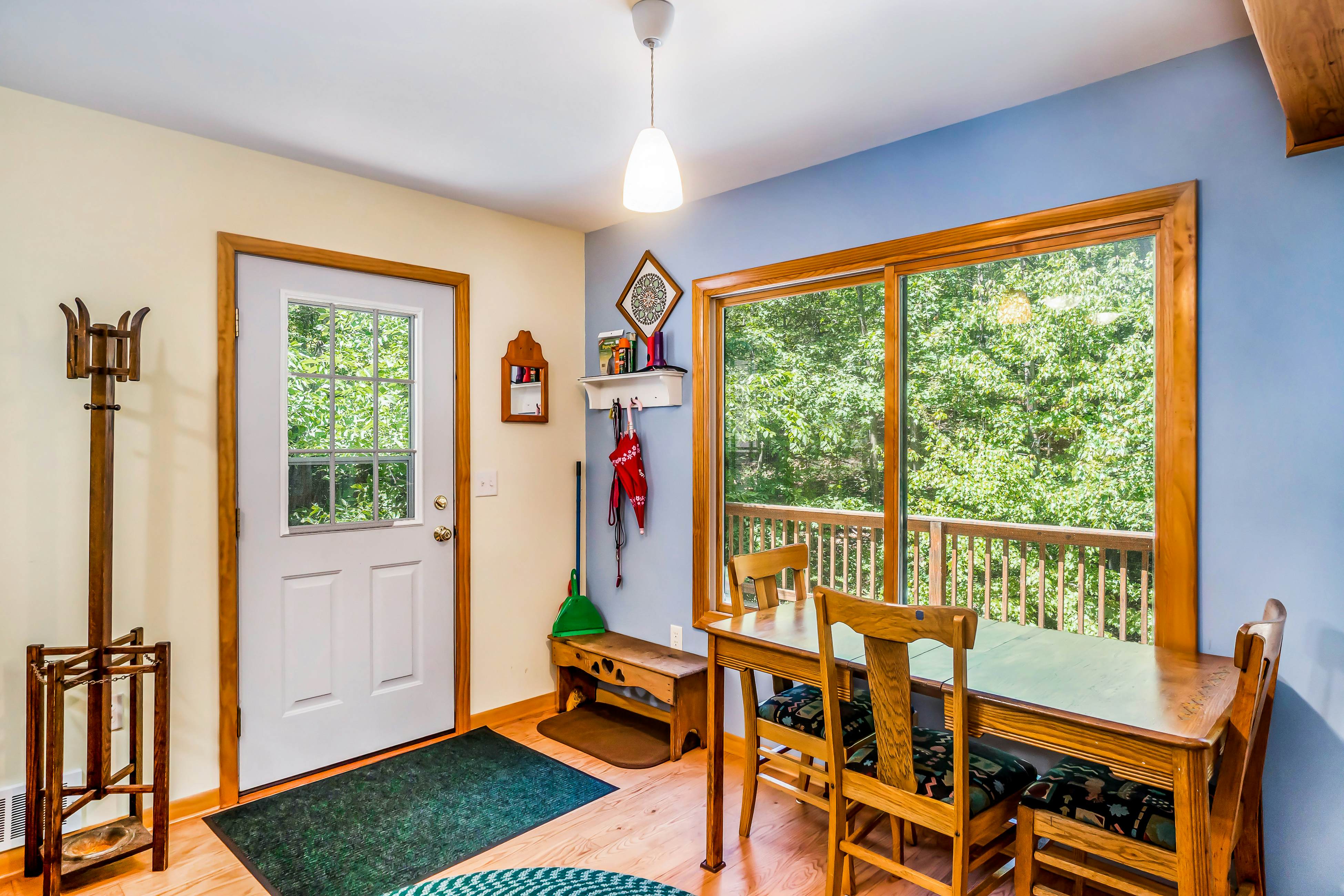 Treetop Getaway 3 BD Frankfort, MI Vacation Rental Vacasa