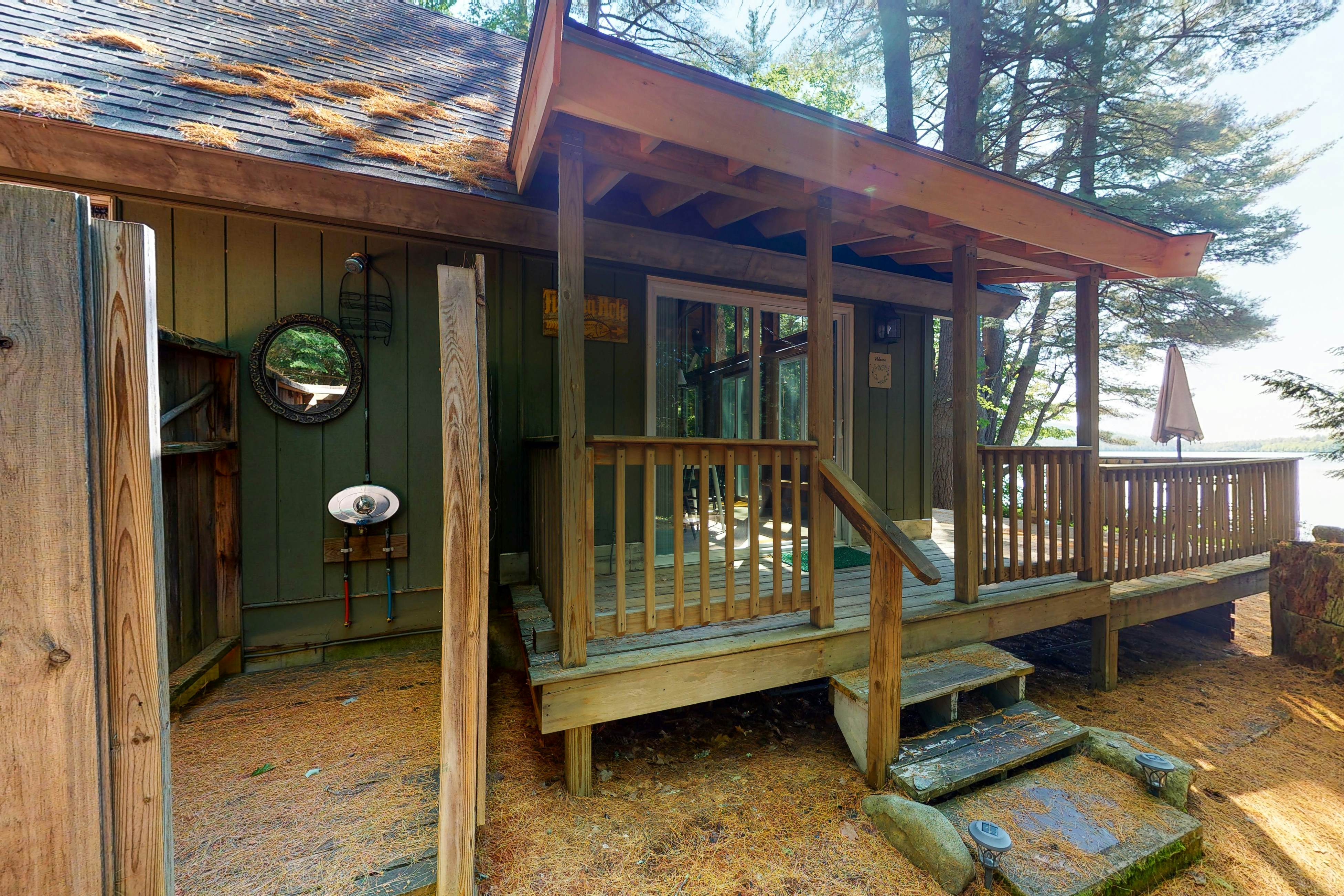 Cabin on Long Pond 3 BD Parsonsfield, ME Vacation Rental Vacasa