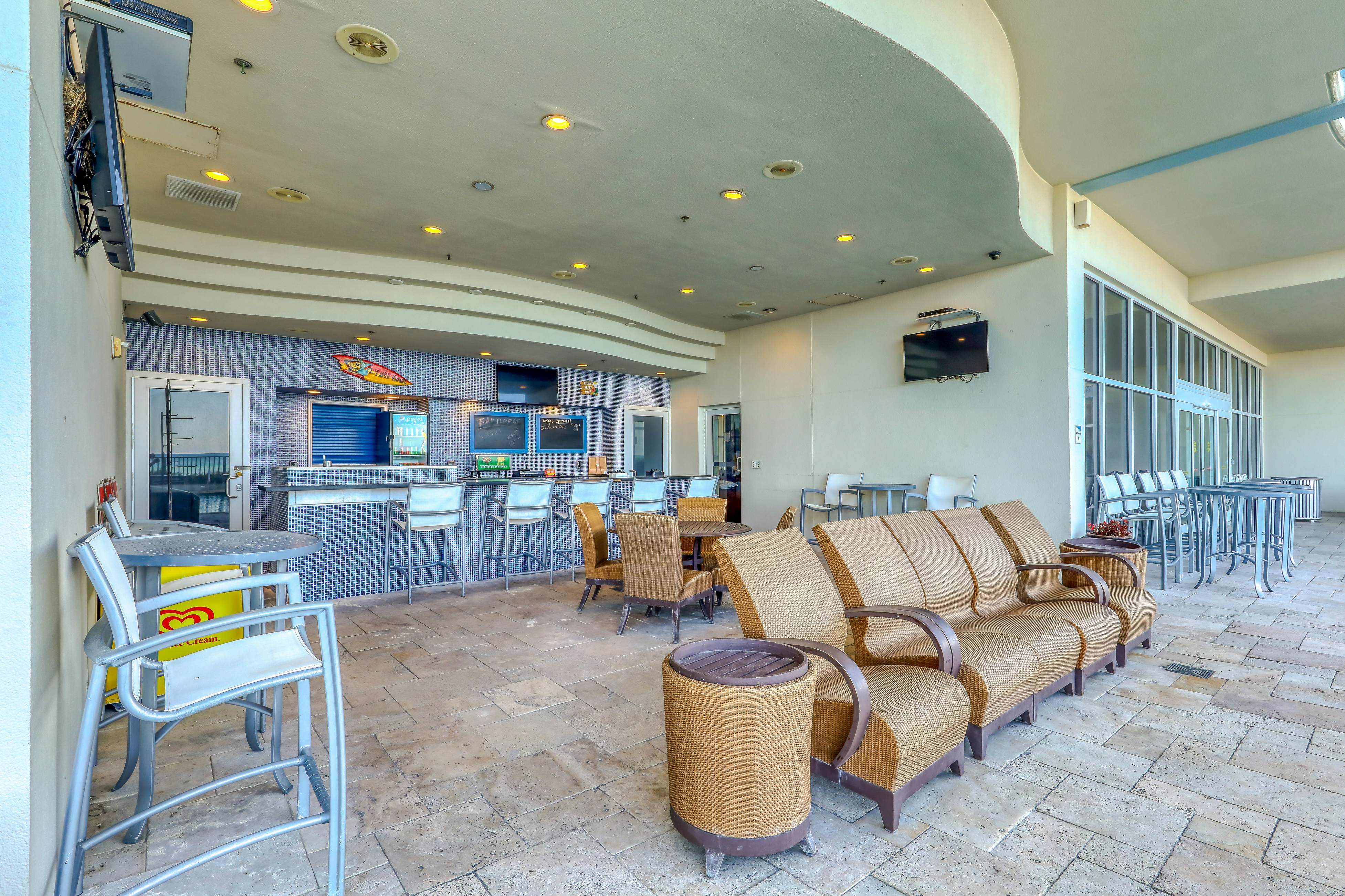 Sterling Breeze 707 Beachside Paradise