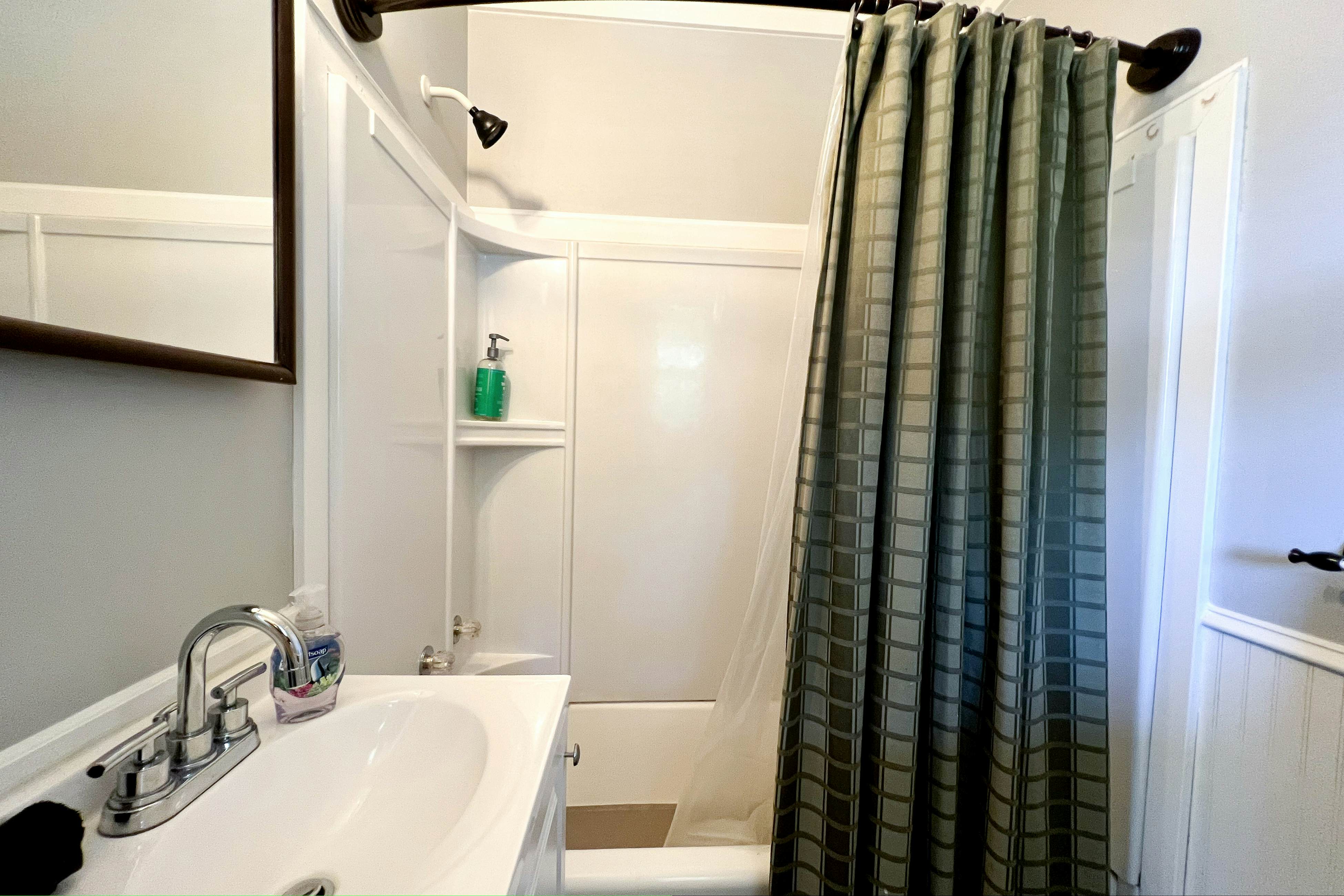 On The Lake - Main House