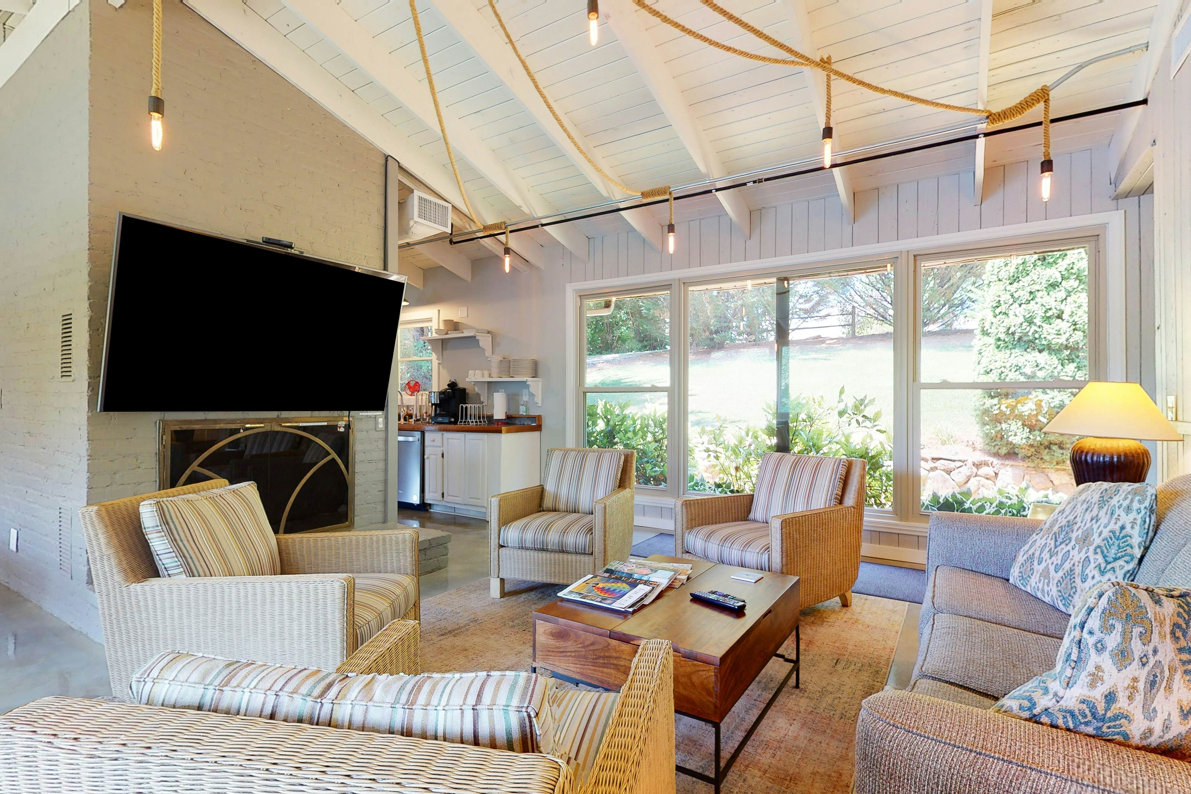 On The Lake - Main House