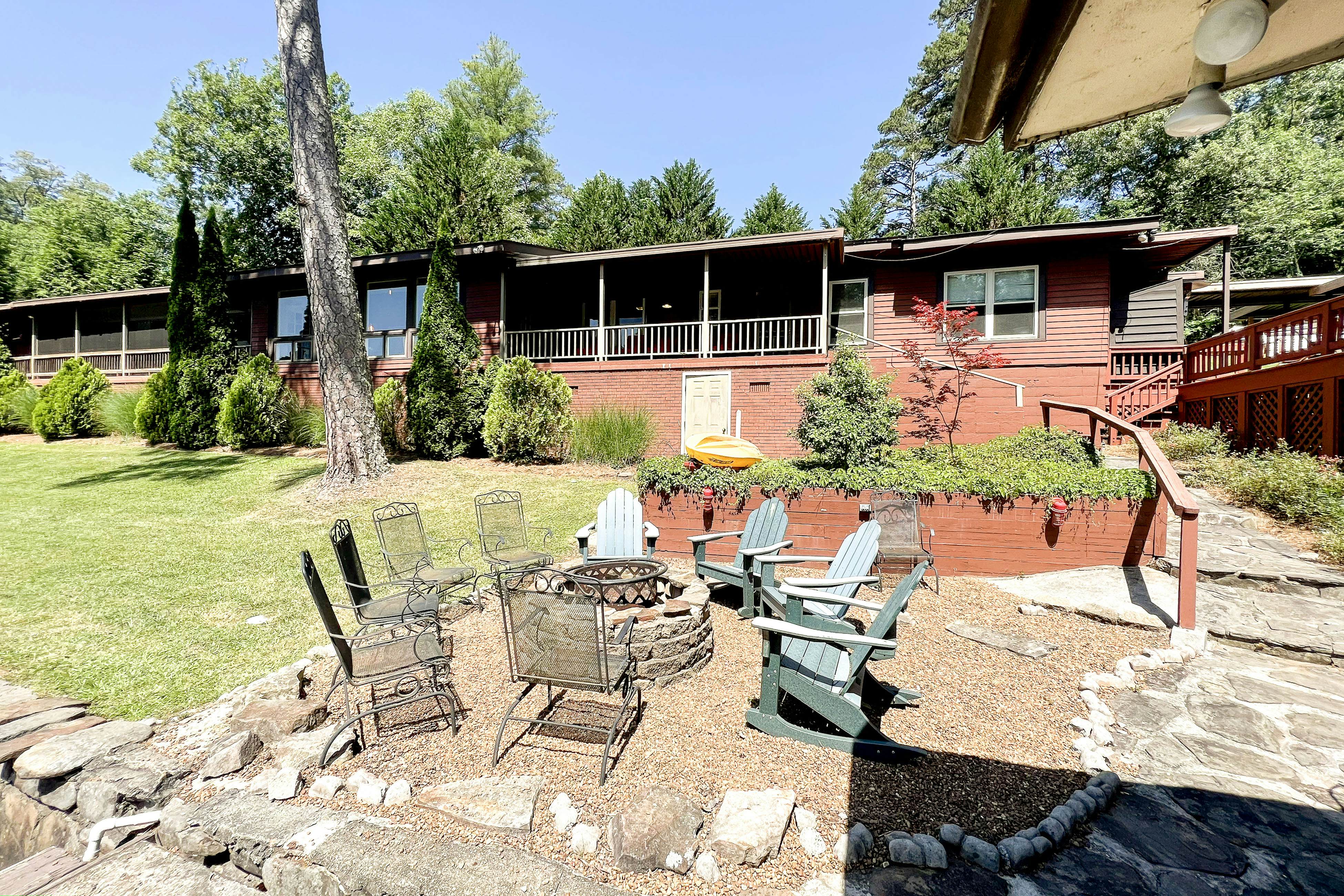 On The Lake - Main House