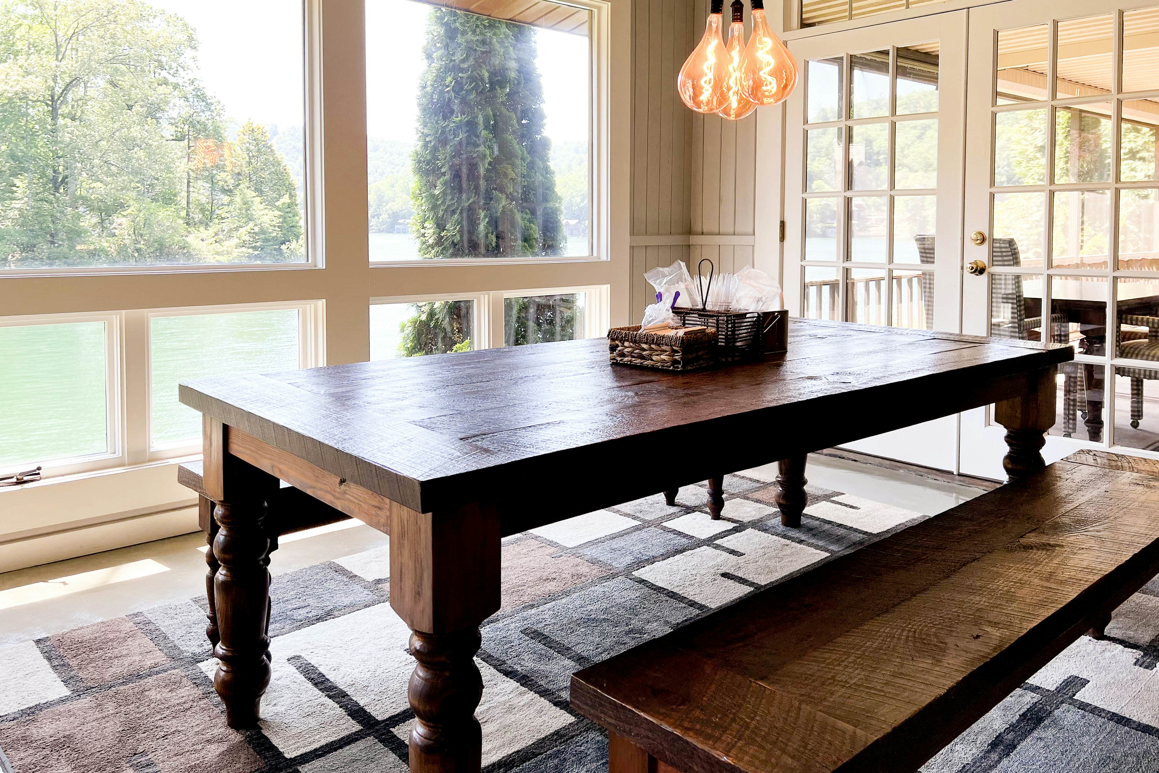 On The Lake - Main House