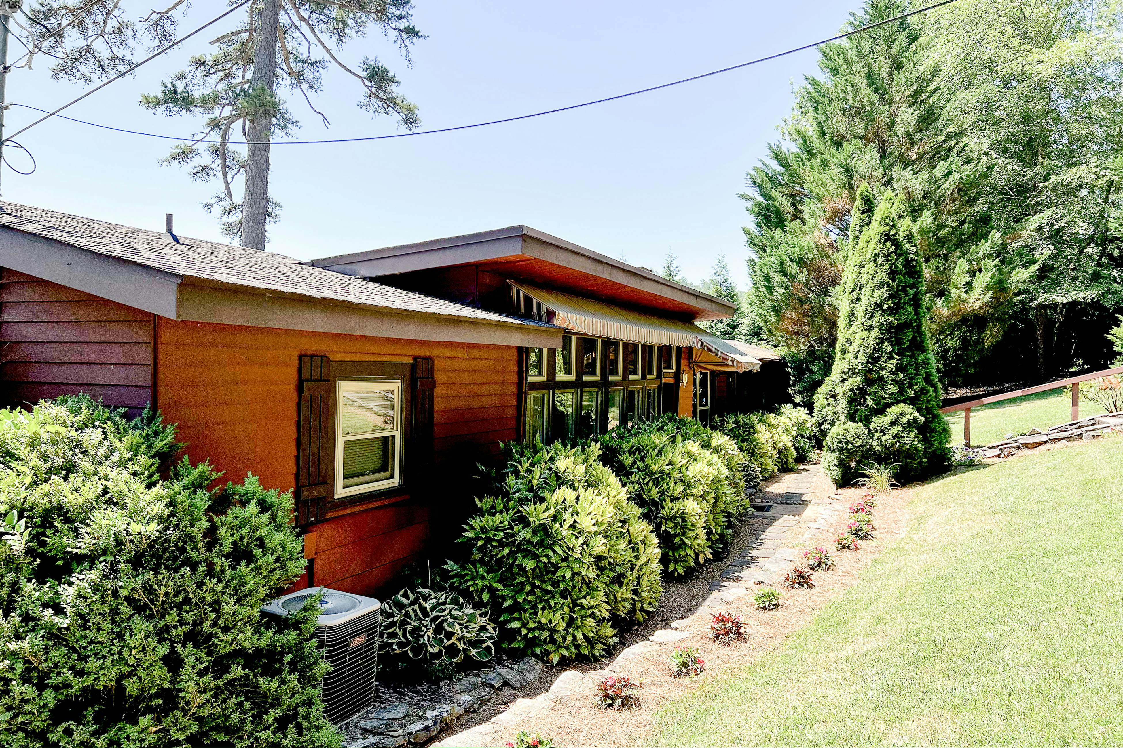On The Lake - Main House