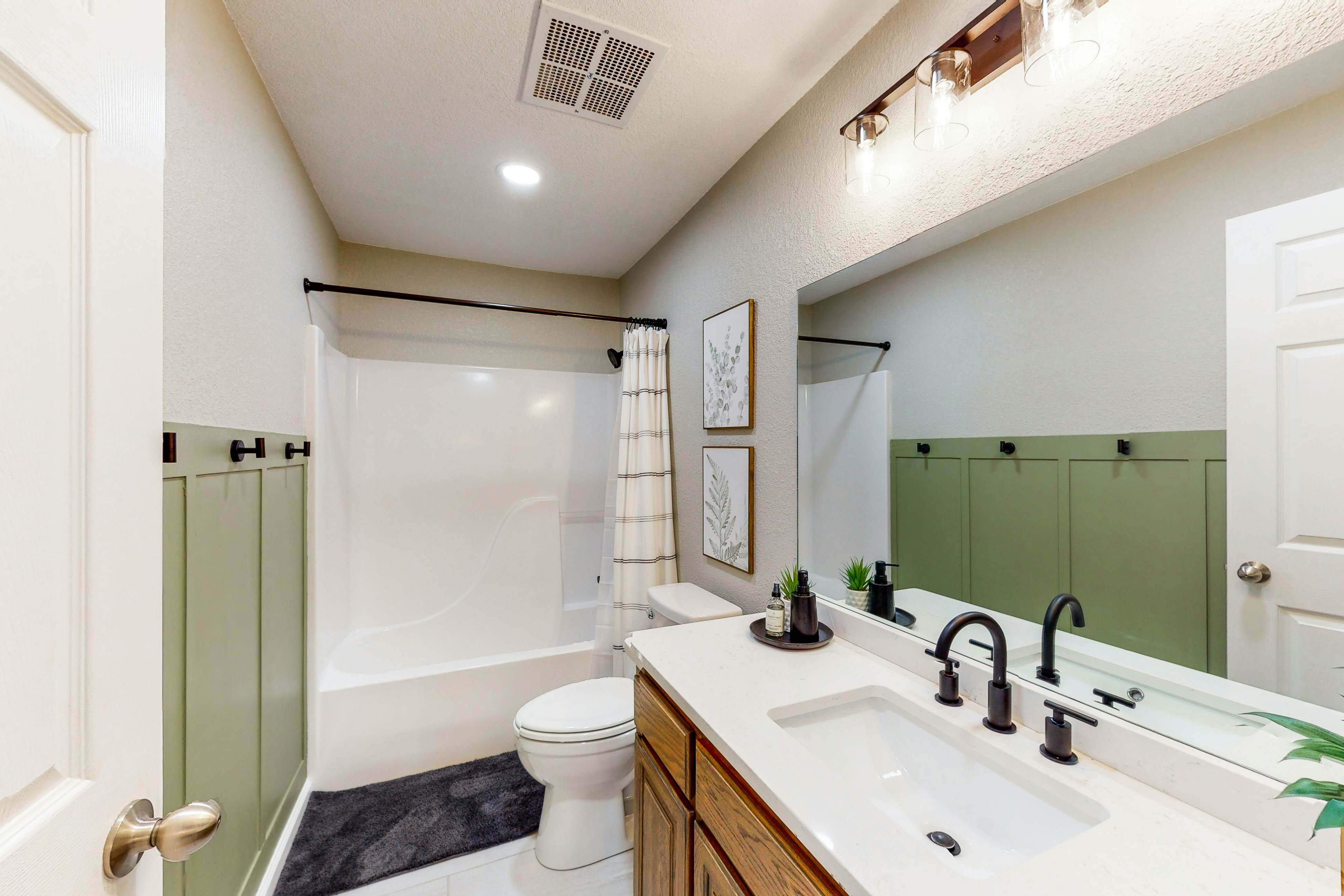 Paradise Pointe Royale