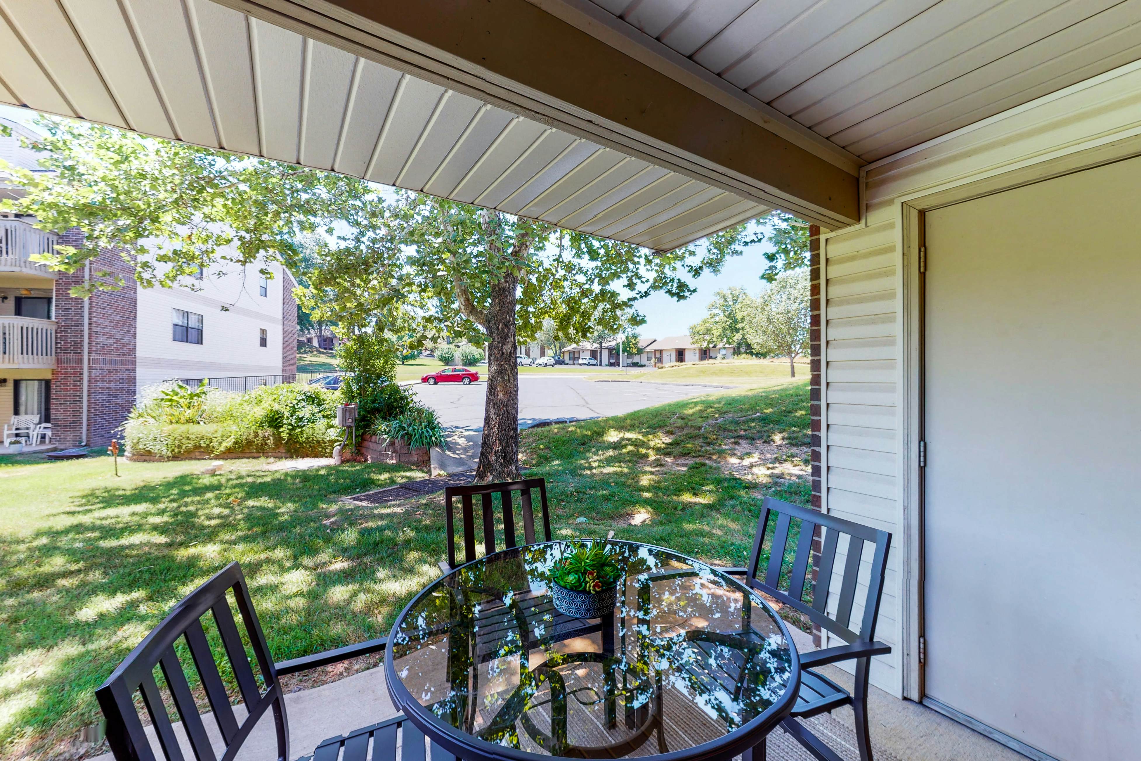 Paradise Pointe Royale