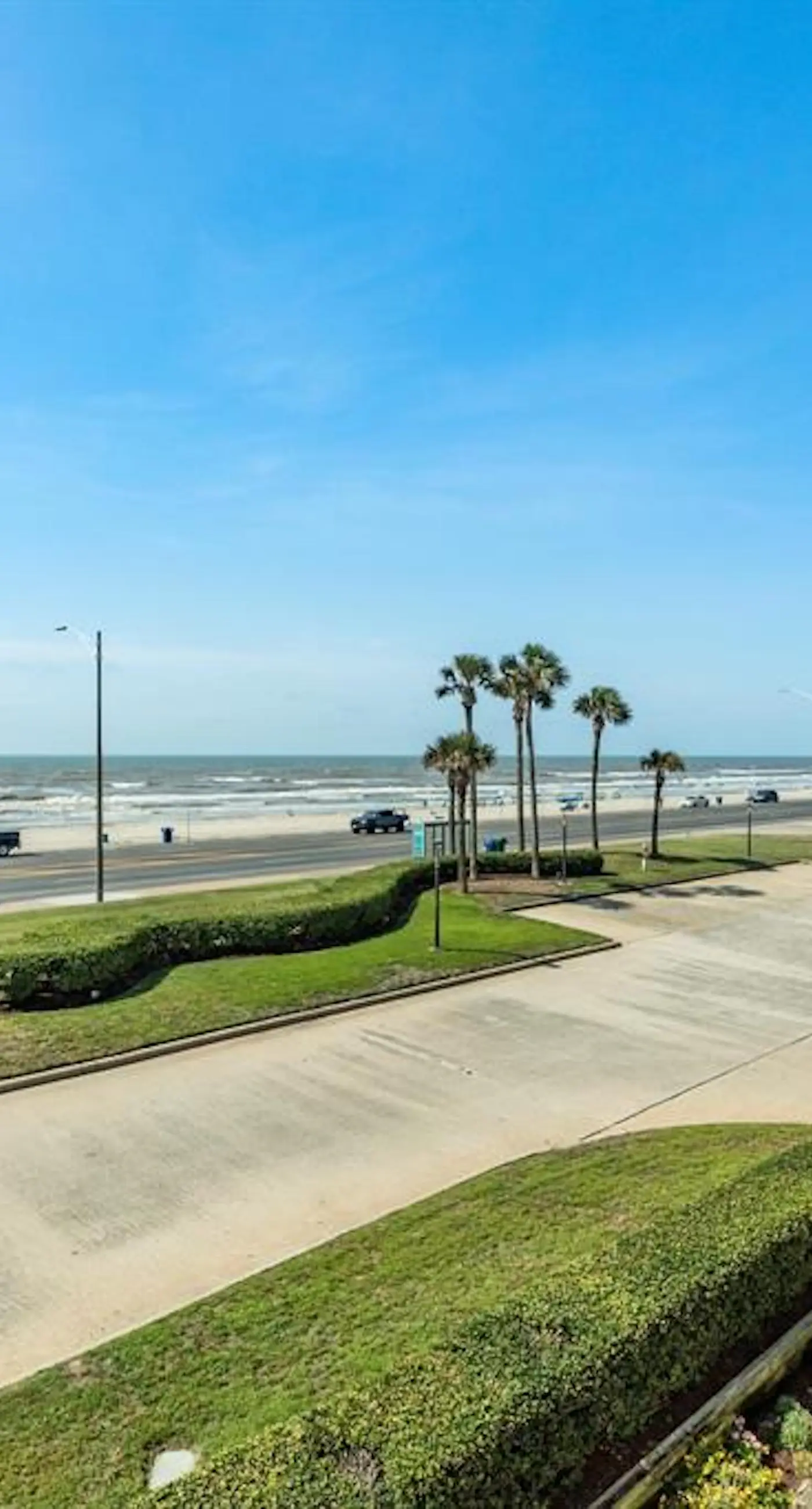 Casa Del Mar A Step to Shore 1 BD Galveston, TX Vacation Rental Vacasa