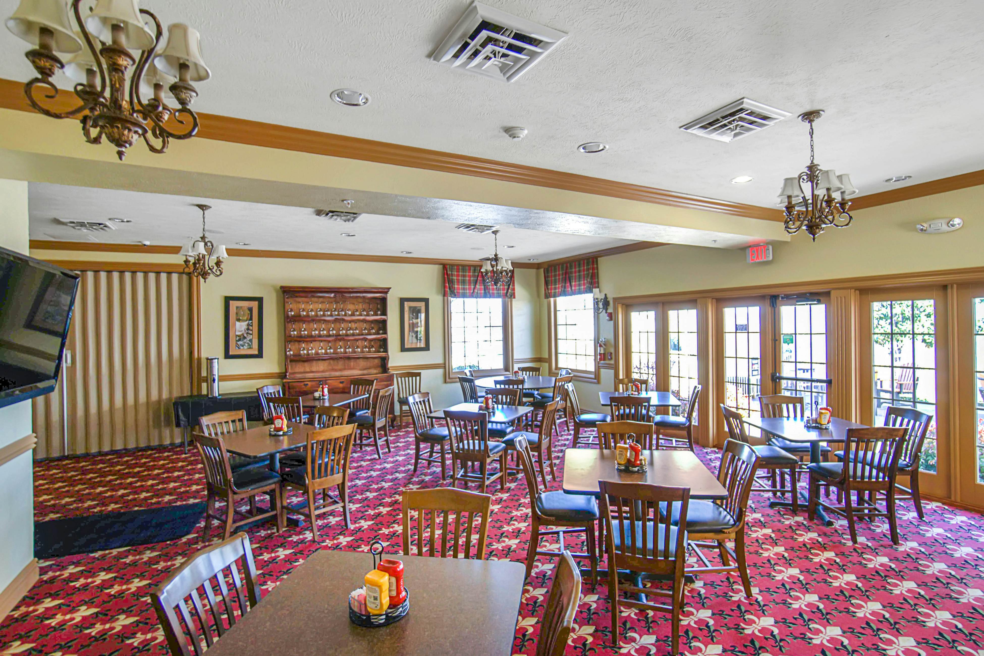 Paradise Pointe Royale