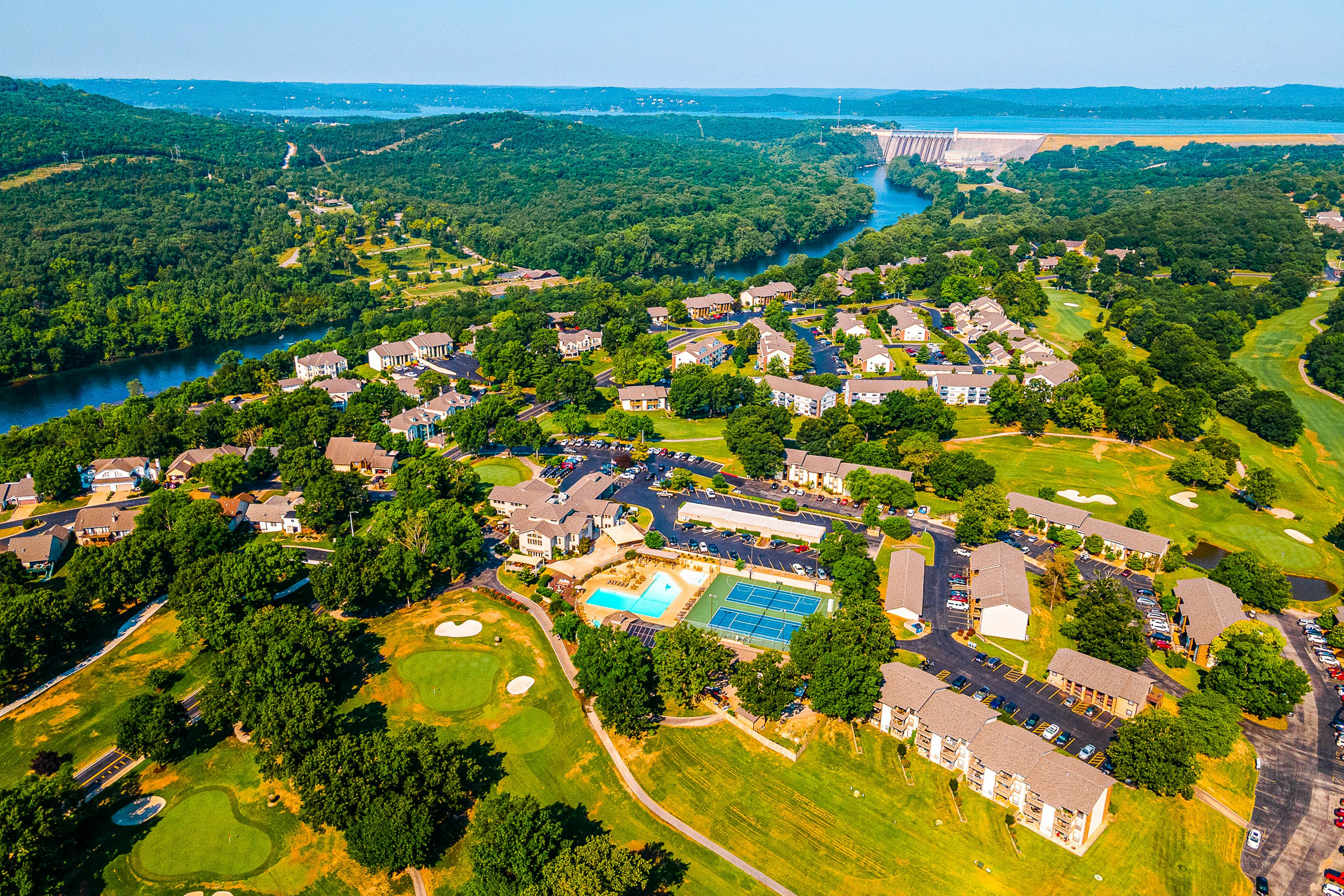 Paradise Pointe Royale