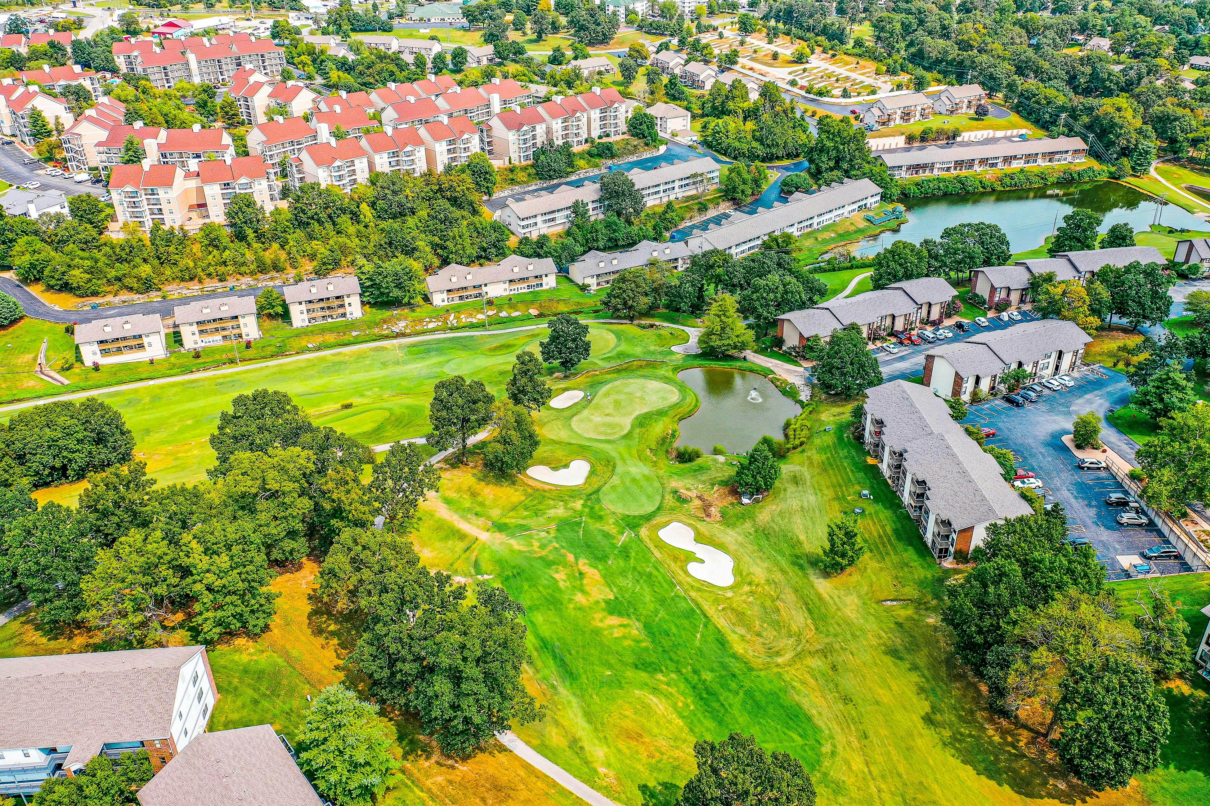 Paradise Pointe Royale